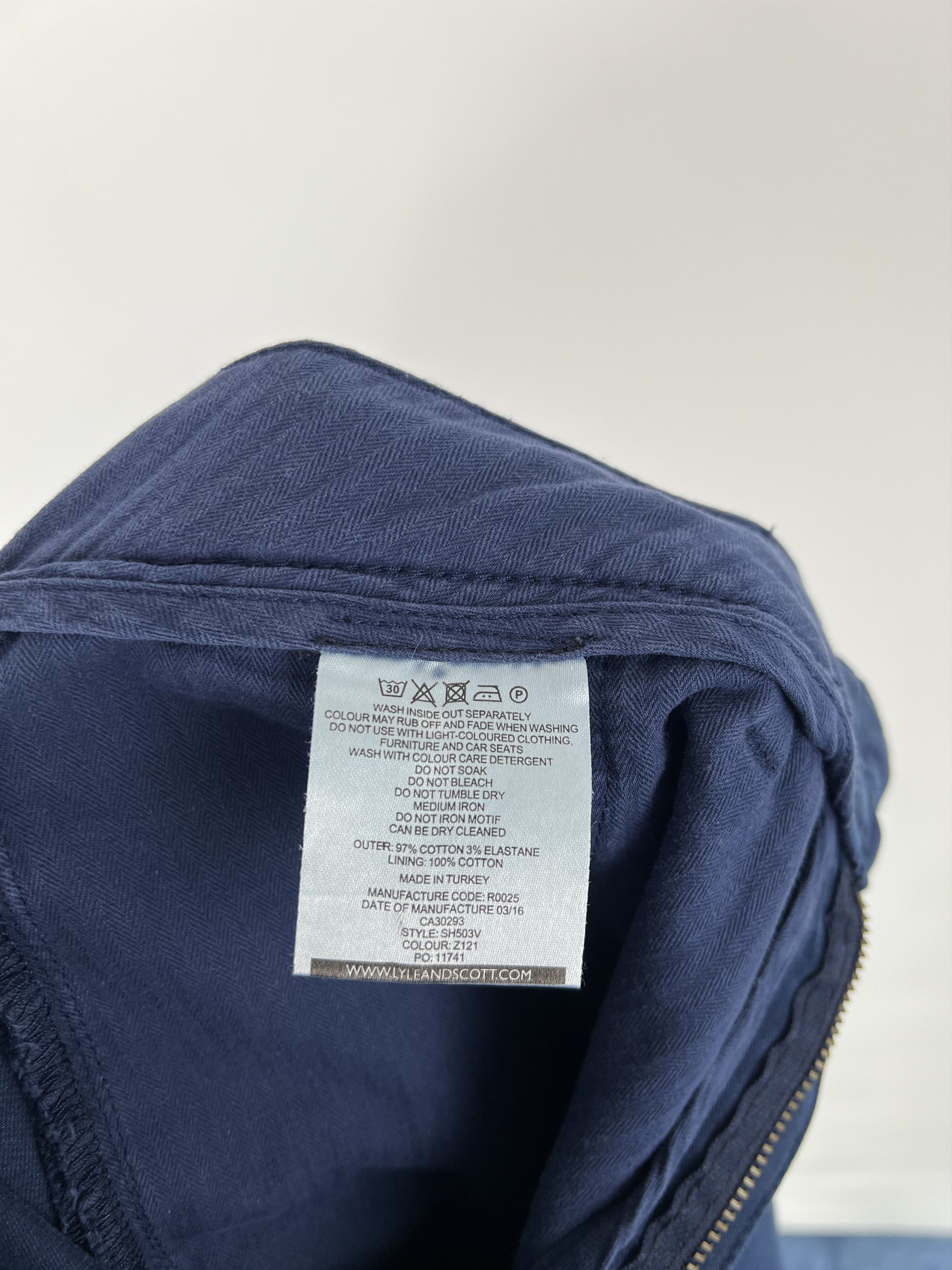 Lyle & Scott Lyle Scott Men's Shorts Size 34 Size US 34 / EU 50 - 9 Thumbnail