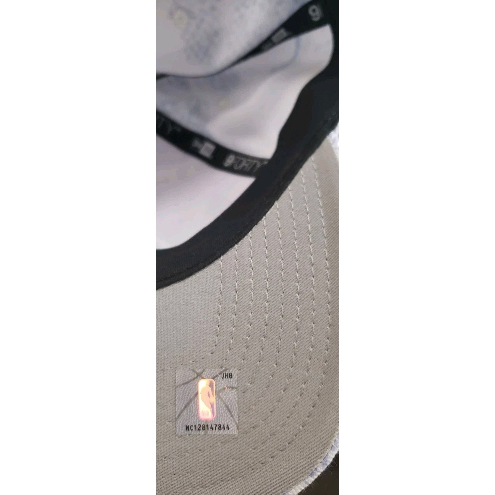 New Era Dallas Mavericks Hat Cap SnapbackWhite Snake 940 NBA New Era Size ONE SIZE - 6 Thumbnail