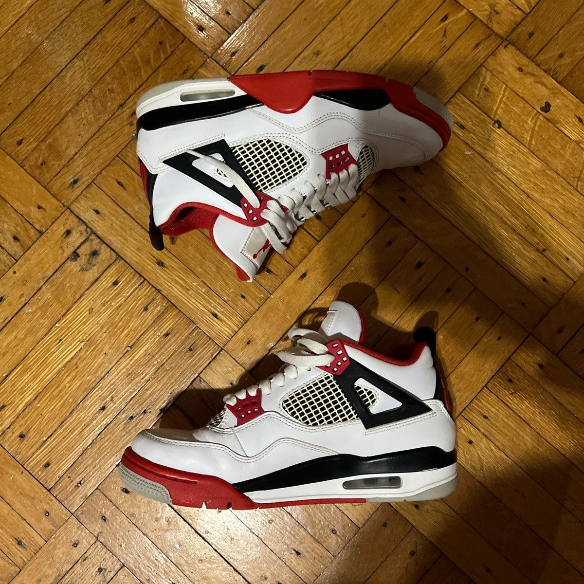 Jordan Brand × Nike Air Jordan Fire Red 4s Size US 8 / EU 41 - 3 Thumbnail