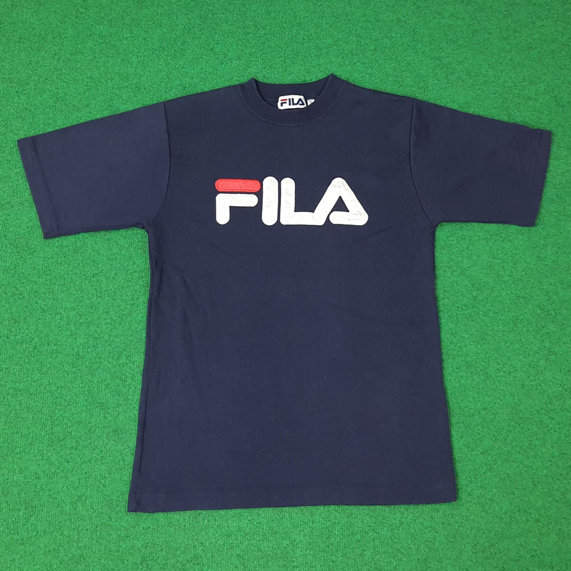 Fila Vintage FILA Big Logo Tshirt C261N19 Size US M / EU 48-50 / 2 - 1 Thumbnail