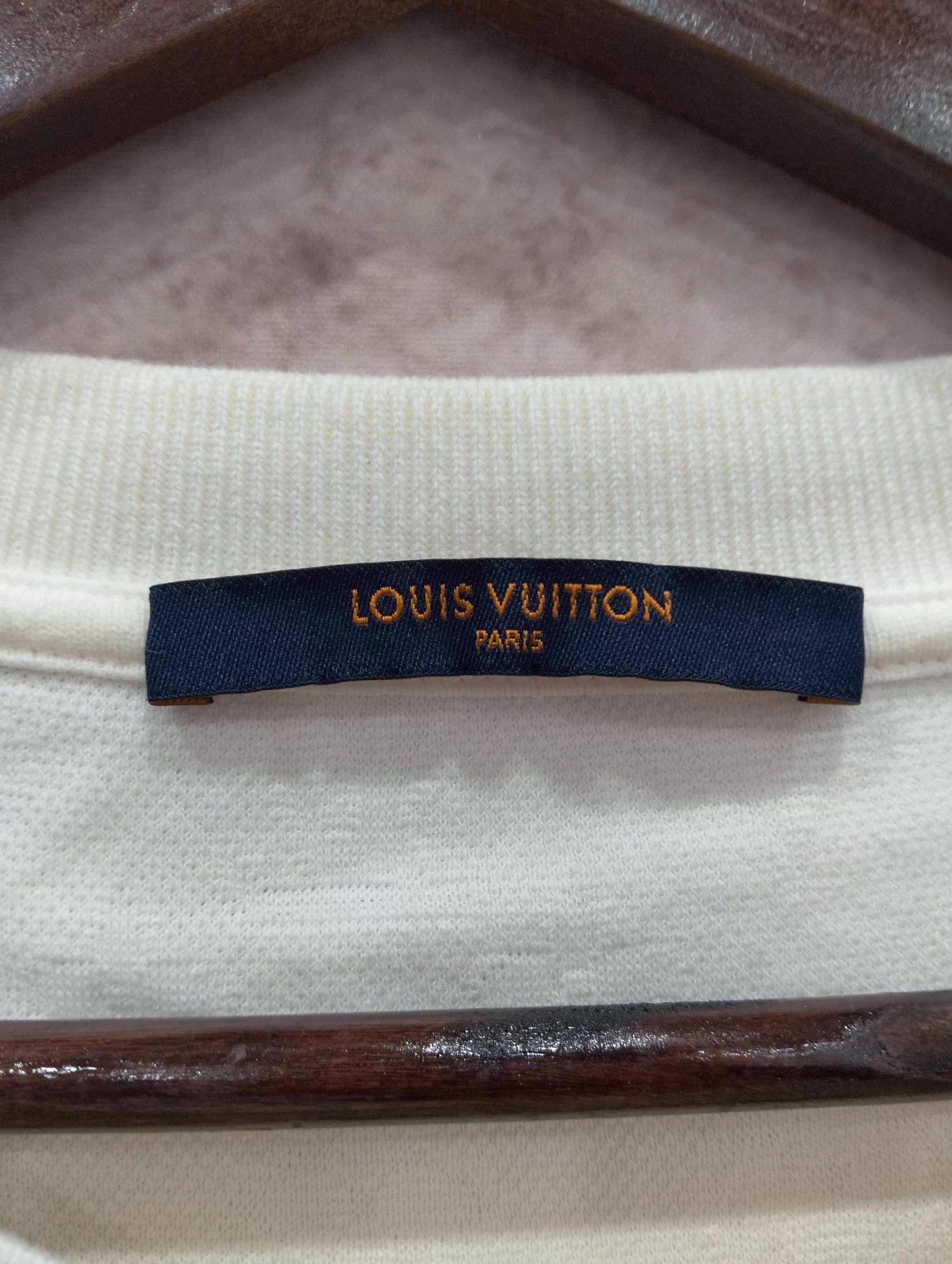 Louis Vuitton Louis Vuitton T-shirt XL Size US XL / EU 56 / 4 - 3 Thumbnail