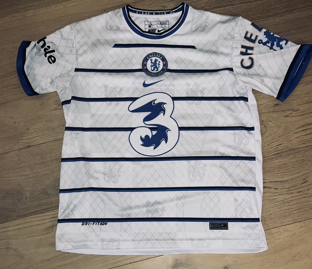 Nike Blue and White Chelsea Jersey Size US L / EU 52-54 / 3 - 1 Thumbnail