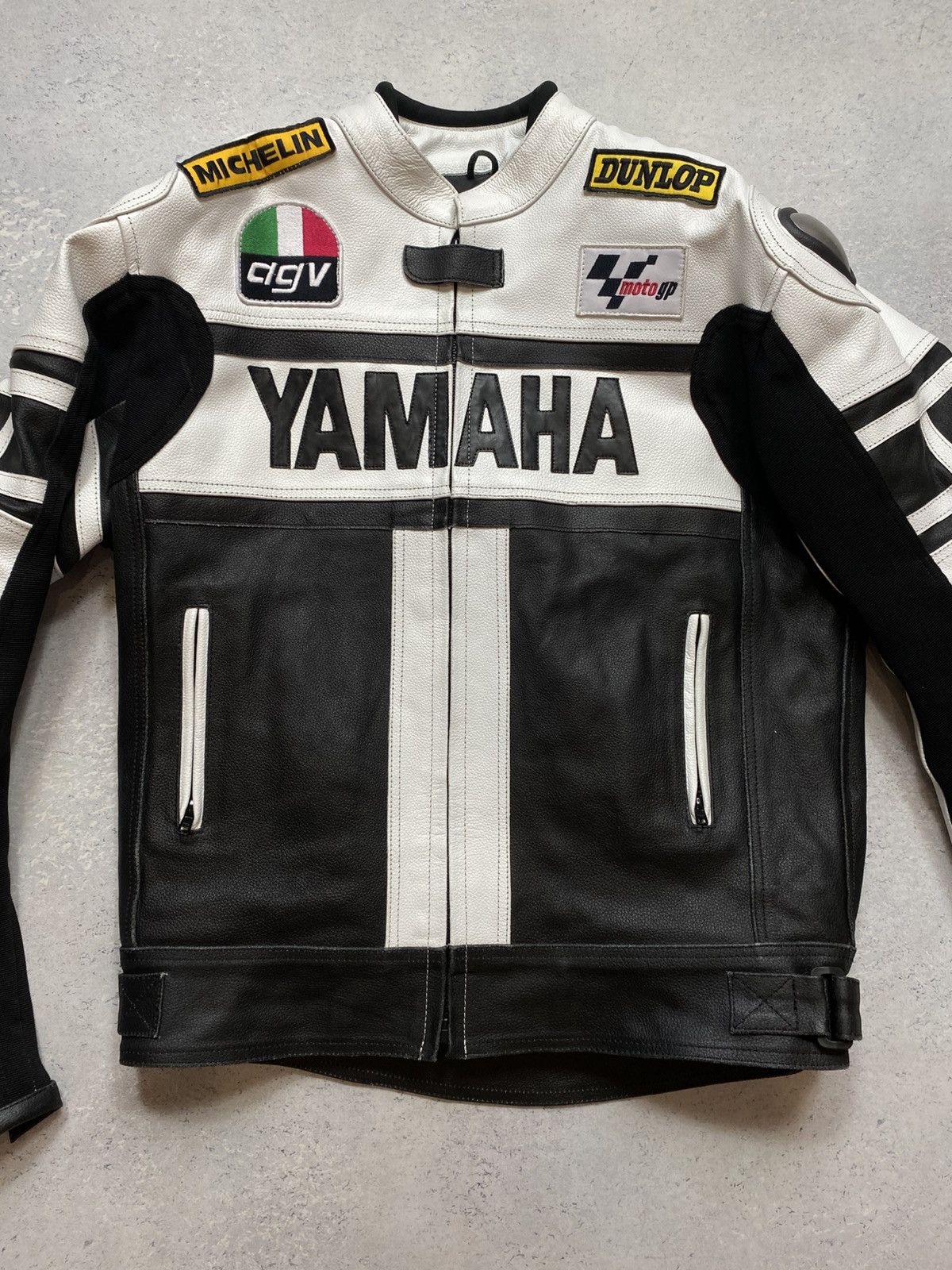 Yamaha Michelin/Dunlop/ Yamaha Leather Moto Racing Jacket #46 Size US XL / EU 56 / 4 - 4 Thumbnail
