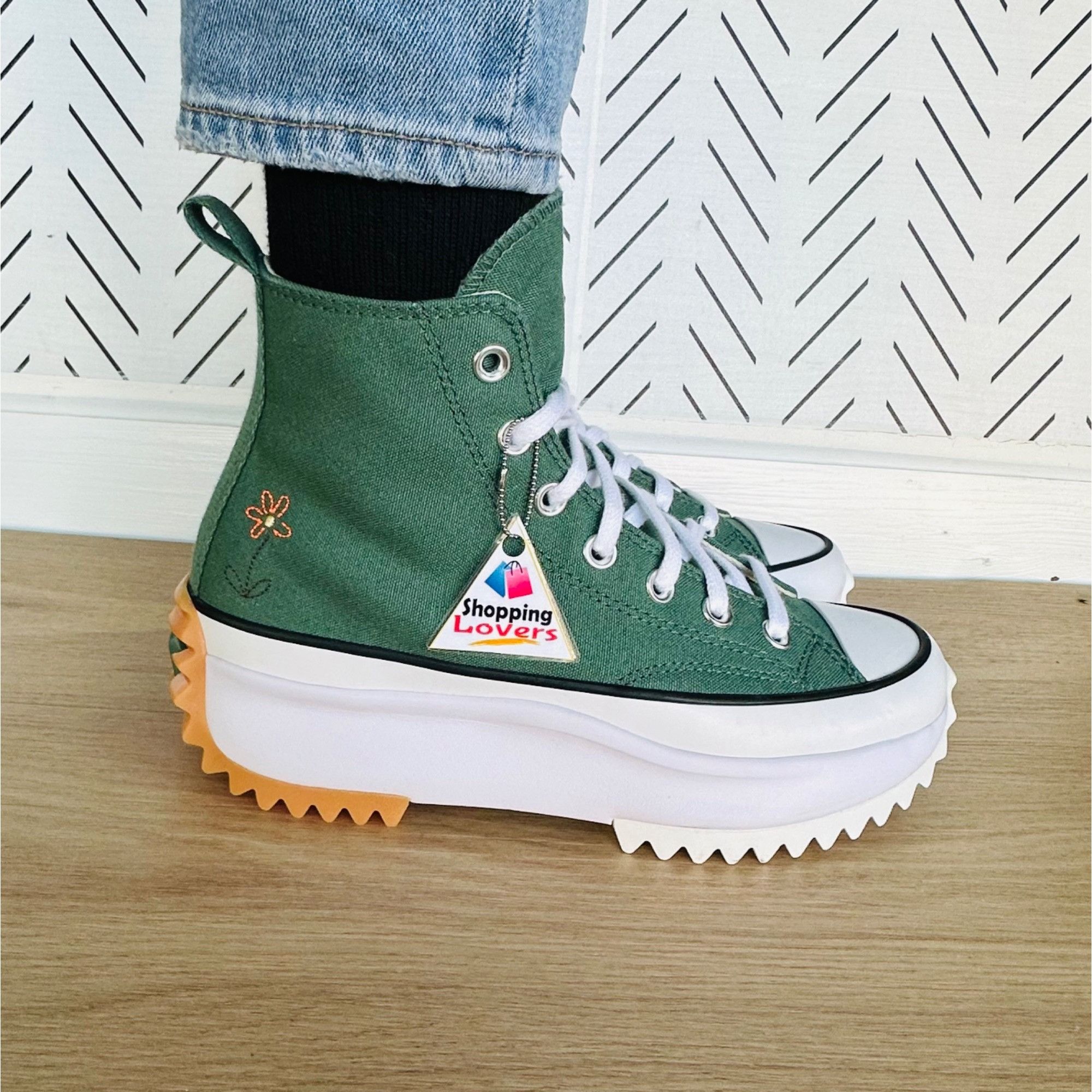 Converse ⭐Converse Run Star Hike Hi Platform 6.5 Women Shoes Floral G Size US 6.5 / IT 36.5 - 9 Thumbnail