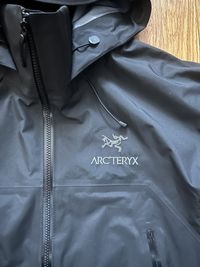 Arc’Teryx Veilance Conduit AR