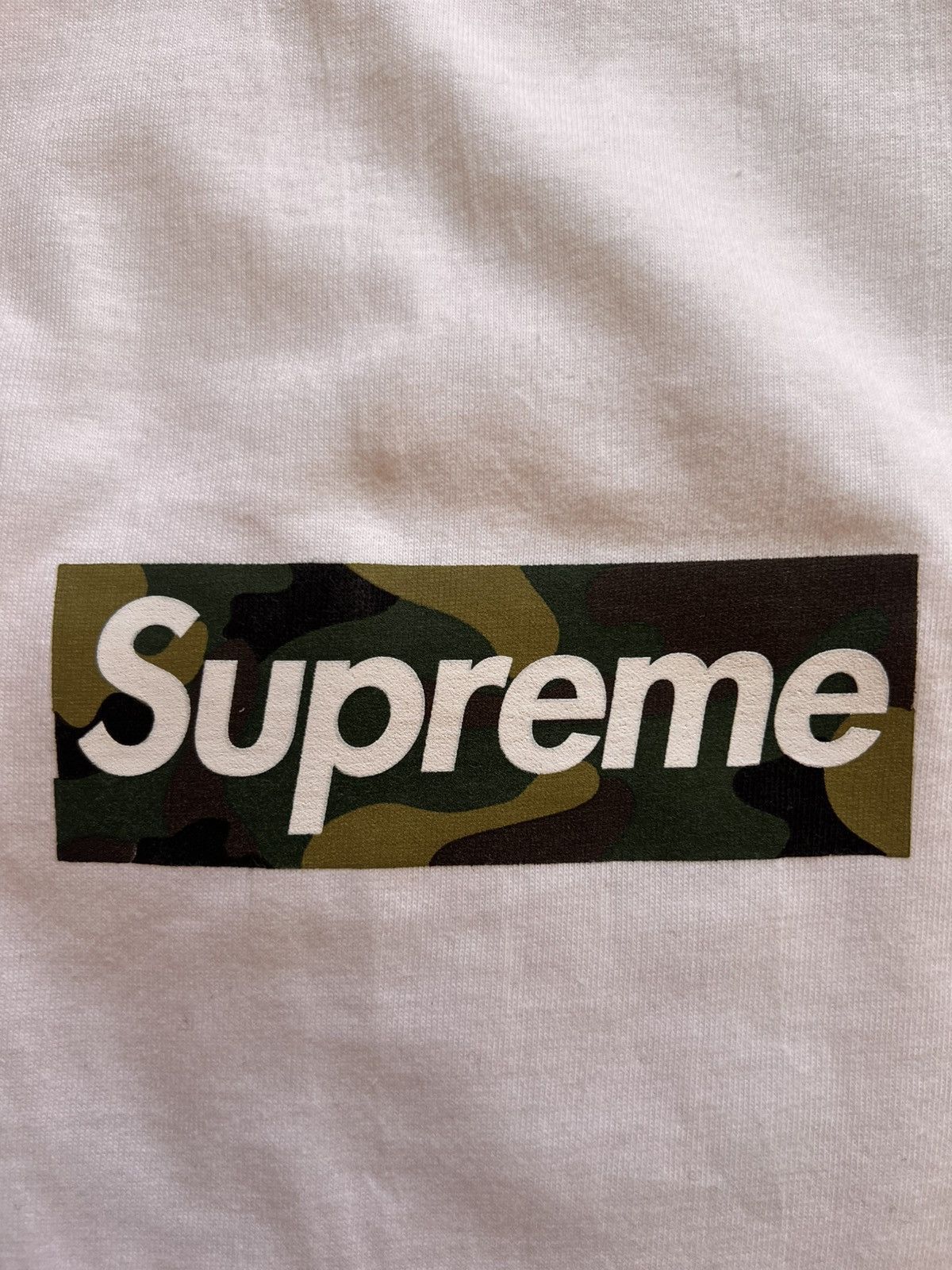 Supreme XL Supreme box logo tee camo T-shirt fw23 white short Size US XL / EU 56 / 4 - 3 Thumbnail