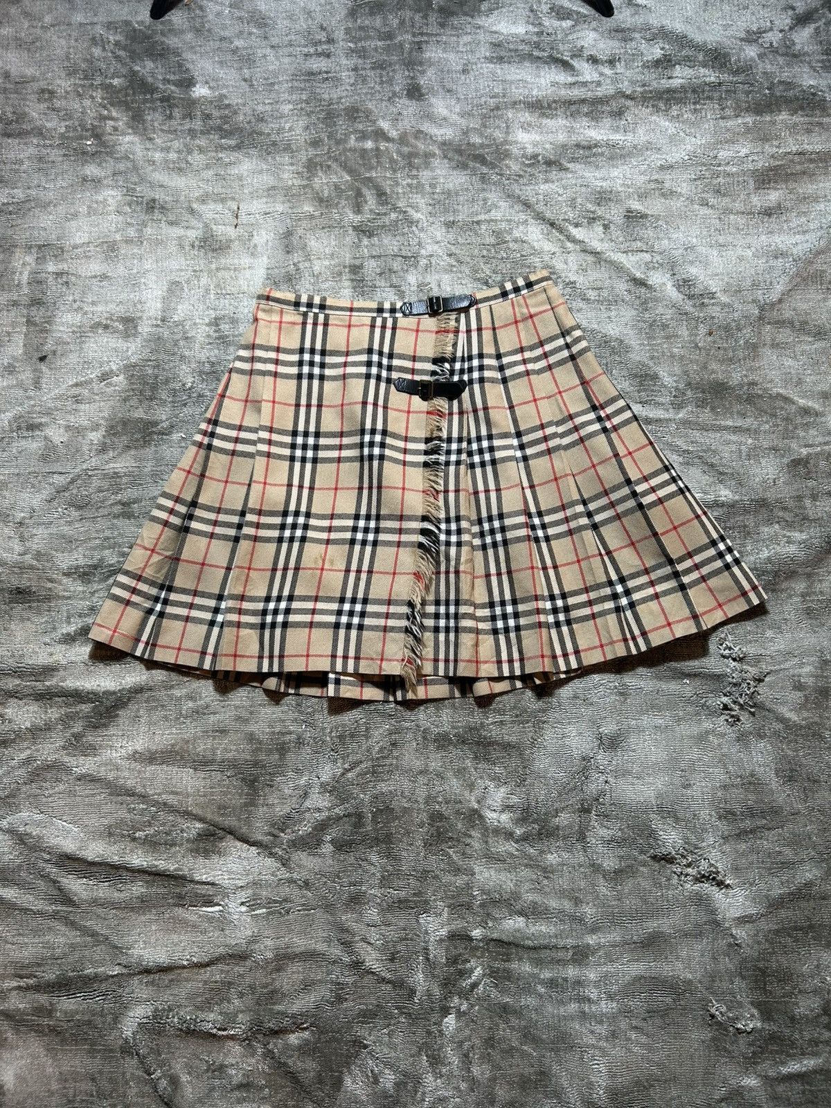 スカート Burberry 8102634 Skirts Burberry BURBERRY Women Mid Skirts 8102634 SP25 WW GL C2044