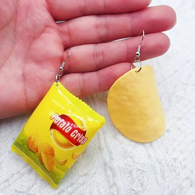 & Other Stories Funny Potato Chip & Bag Earrings – Mismatched Snack Dangle Size ONE SIZE - 3 Thumbnail