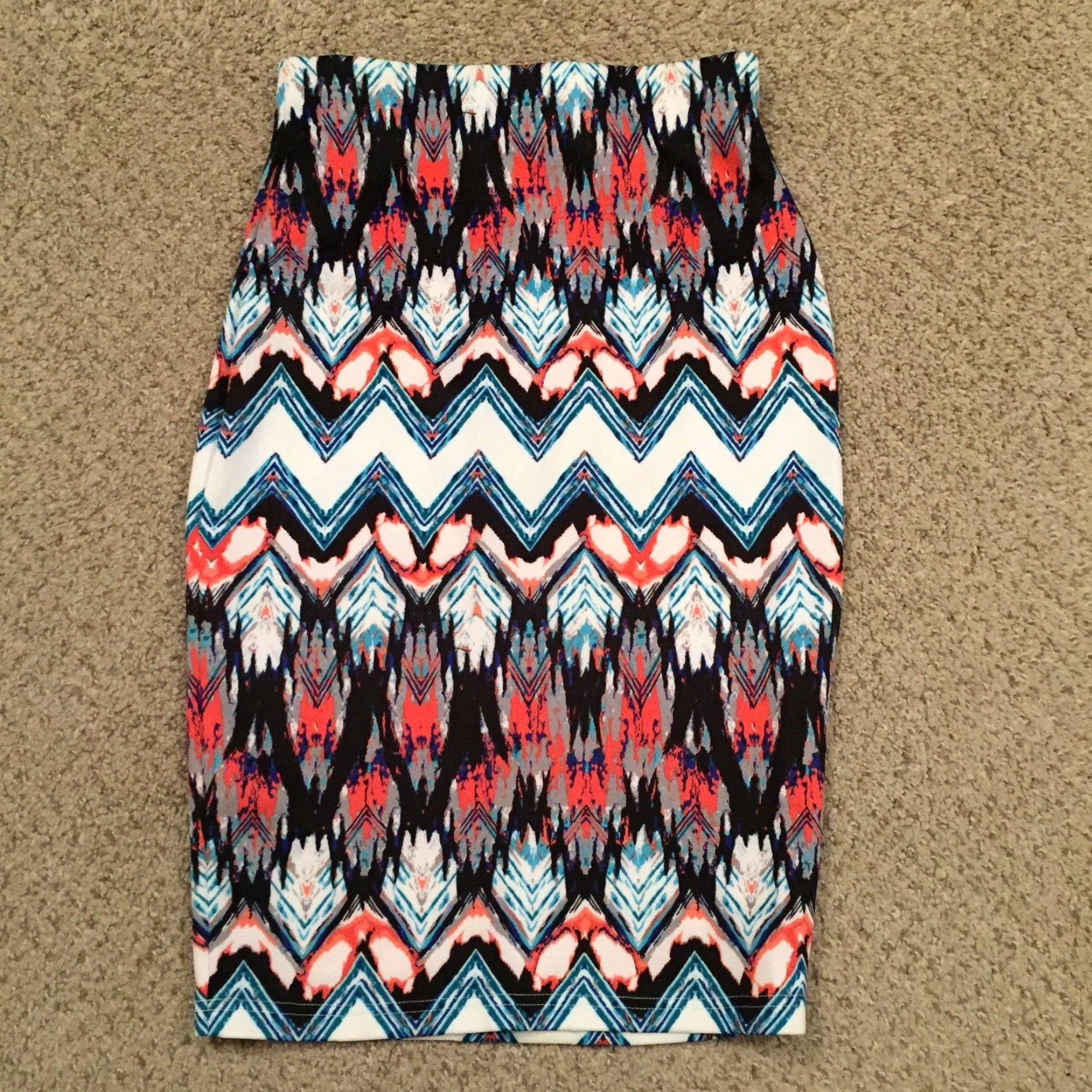 Vintage Sequin Hearts Skirt Midi Blue Orange Geometric Elastic Waist Pull On Sequin Pencil Small Women Girls XS-? Size 28" / US 6 / IT 42 - 6 Thumbnail