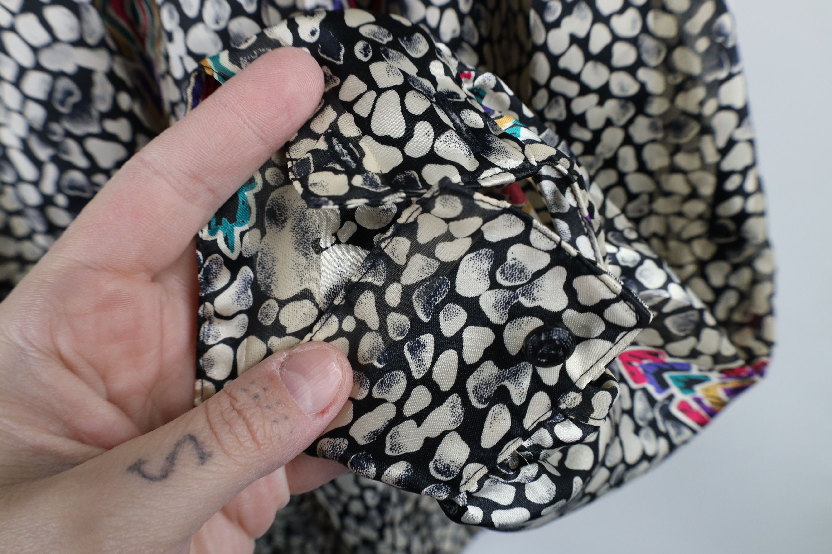 Vintage Vintage 90s Geometric Sheer Silky Polyester Button Shirt Size XL / US 12-14 / IT 48-50 - 4 Thumbnail