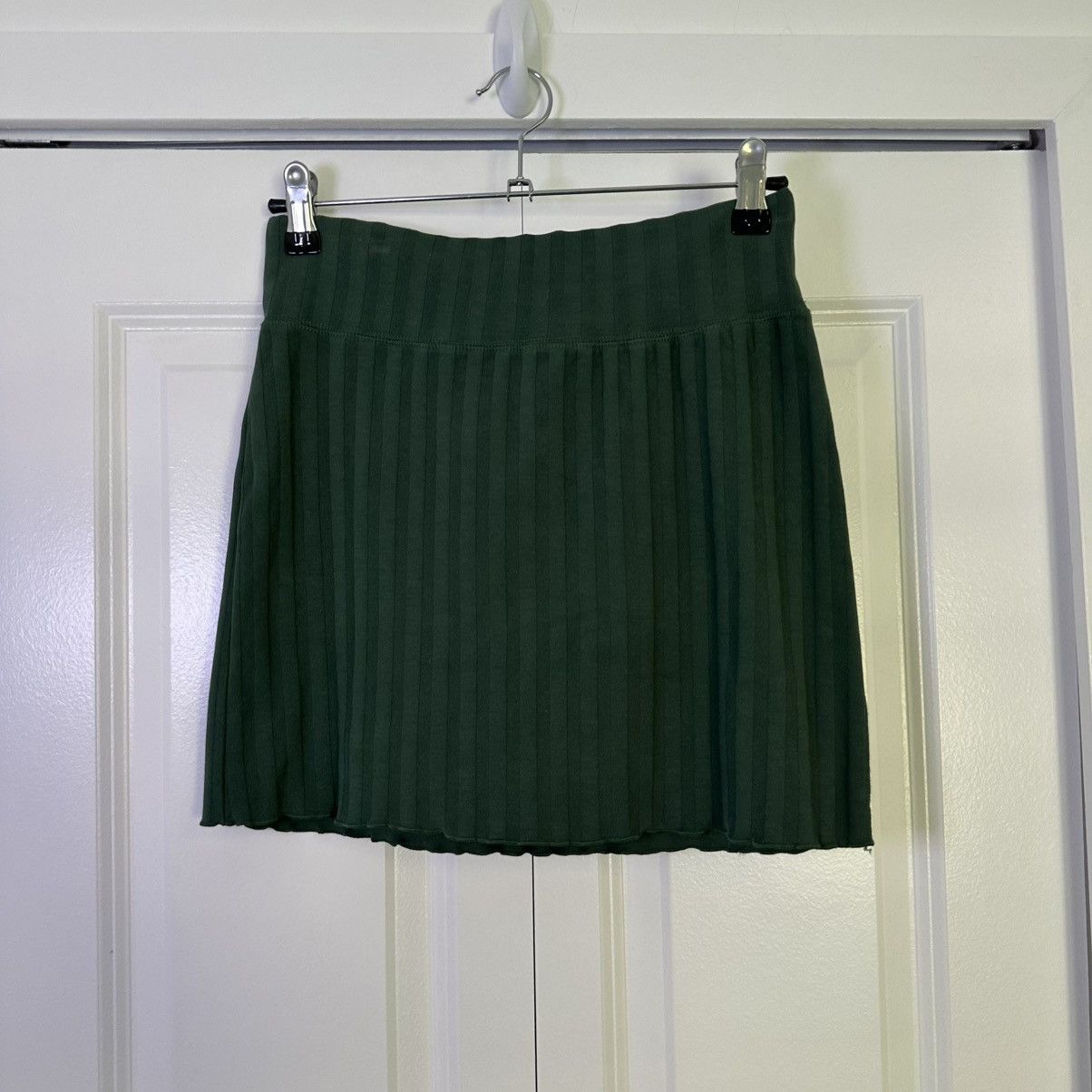 American Eagle Outfitters Aerie Offline Ribbed Forrest Green Mini Skirt Size S Size 27" / US 4 / IT 40 - 1 Thumbnail