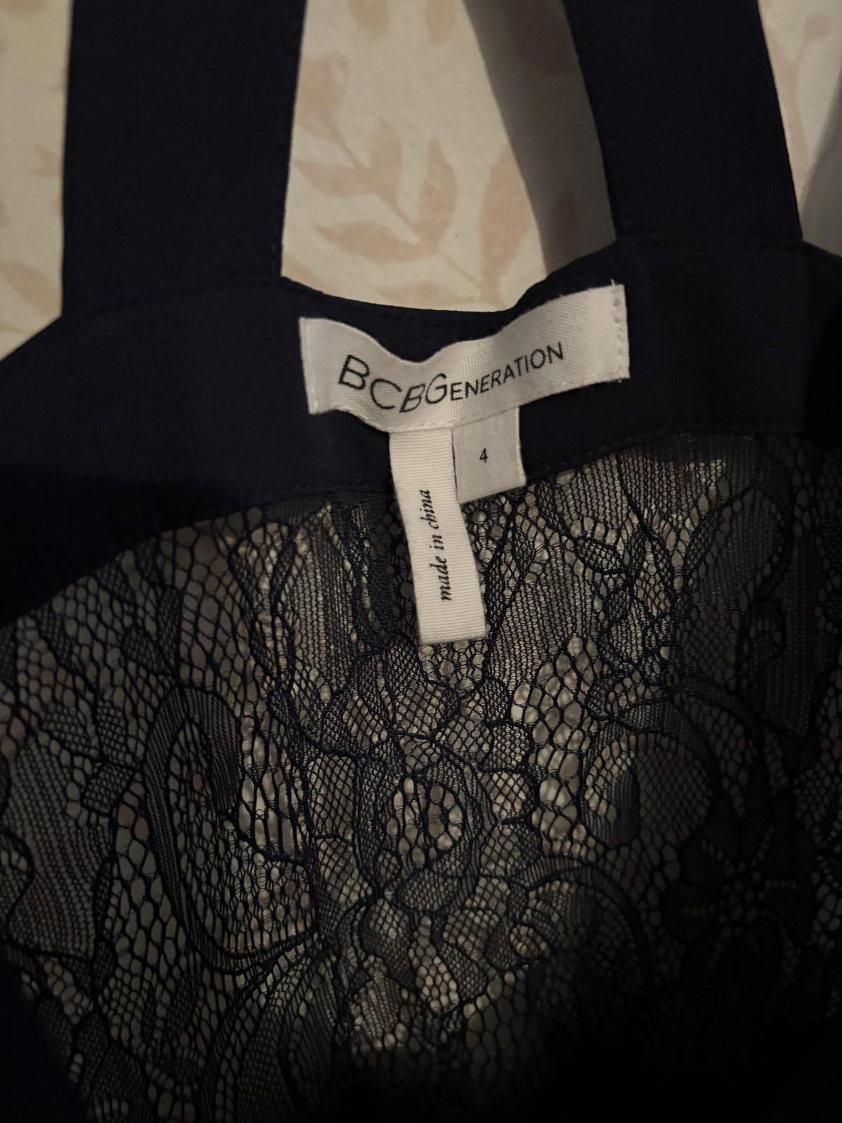 BCBGeneration BCBGeneration Tiered Ruffle Dress Navy sz 4 semi-formal Size S / US 4 / IT 40 - 9 Thumbnail