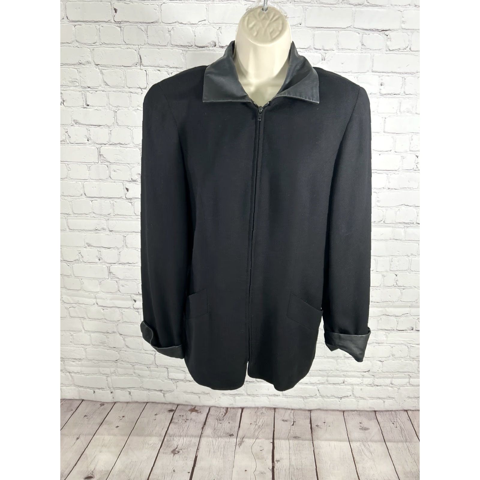 Vintage LIMITED Jacket Womens Size 10 Black Wool Shell Genuine Leather Trim Full Zip Collared Size L / US 10 / IT 46 - 2 Thumbnail