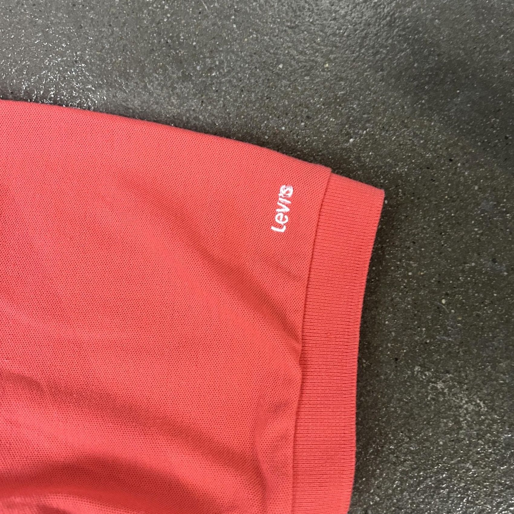Levi's VINTAGE Levi's Polo Shirt Mens Large Red Pique Knit Short Sleeve Made Taiwan 90s Embroidered Logo Shirt Mens L Red 1990s Size US L / EU 52-54 / 3 - 2 Thumbnail