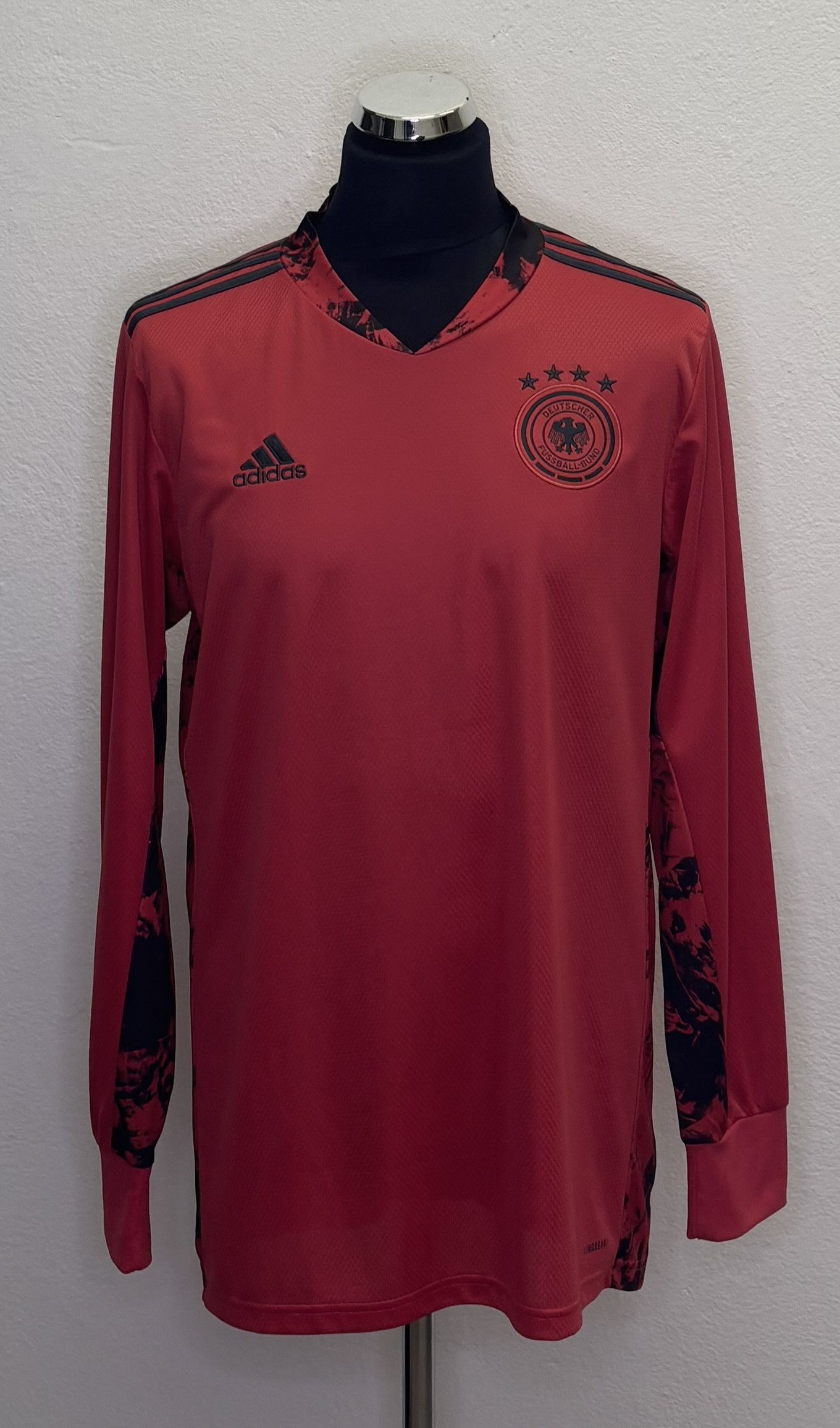 Adidas Germany 2020 Adidas Goalkeeper Jersey Red Size L Size US L / EU 52-54 / 3 - 1 Thumbnail
