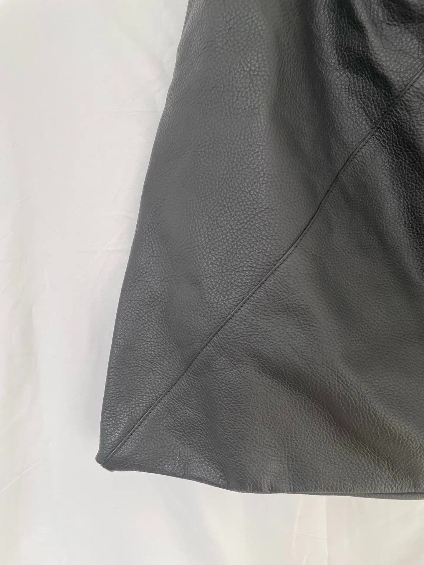MM6 MM6 Maison Margiela Oversized Cowhide Triangle Bag Ｑ21 Size ONE SIZE - 5 Thumbnail