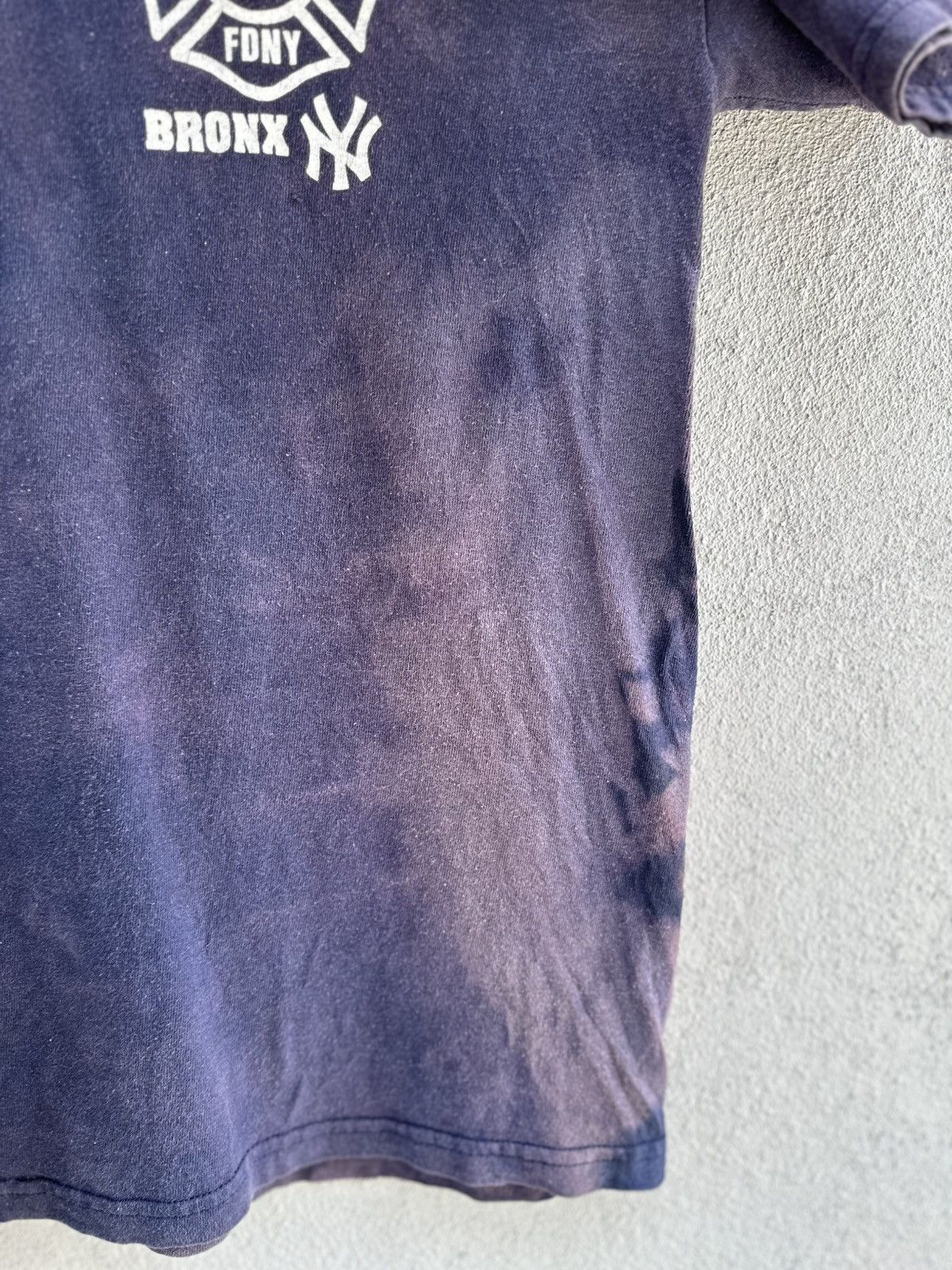 Rap Tees Thrashed Vintage FDNY House On The Hill Brony Sun Faded T Size US L / EU 52-54 / 3 - 8 Thumbnail
