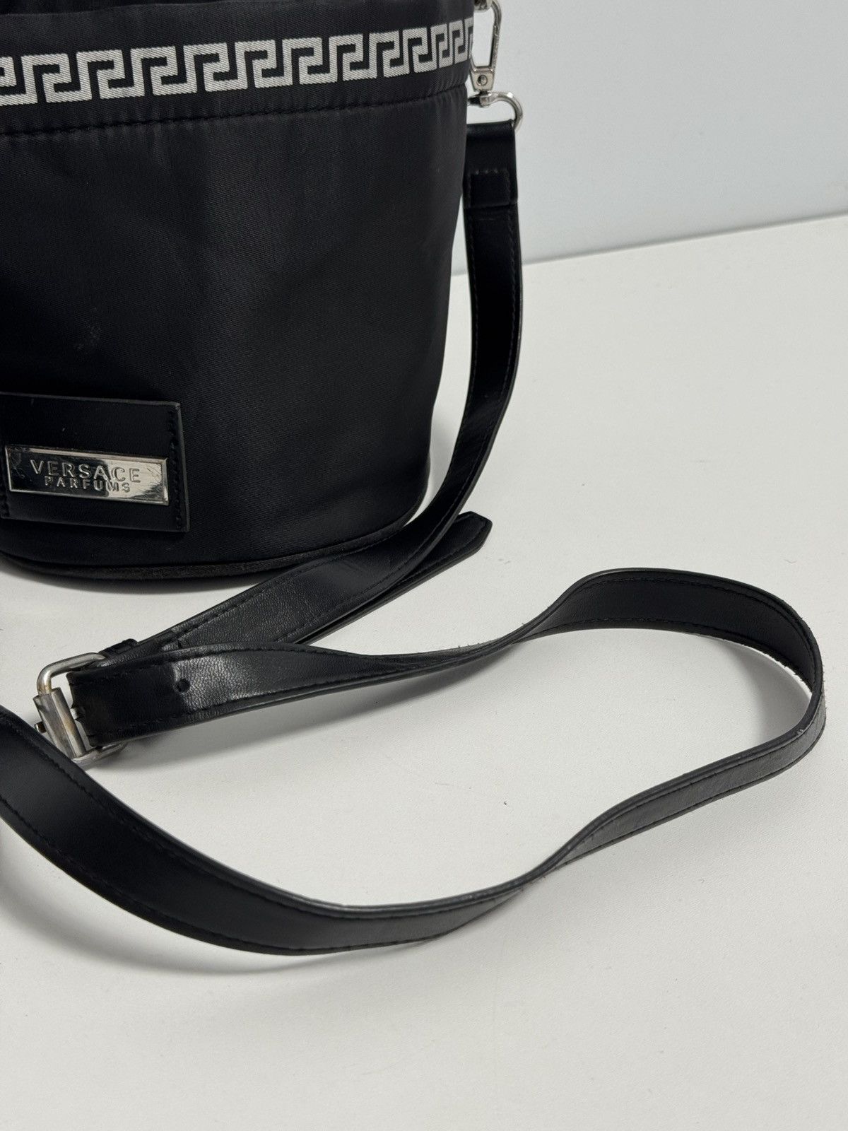 Versace Versace Parfums Black Carry Handbag Totebag And Sports Bag Size ONE SIZE - 4 Thumbnail