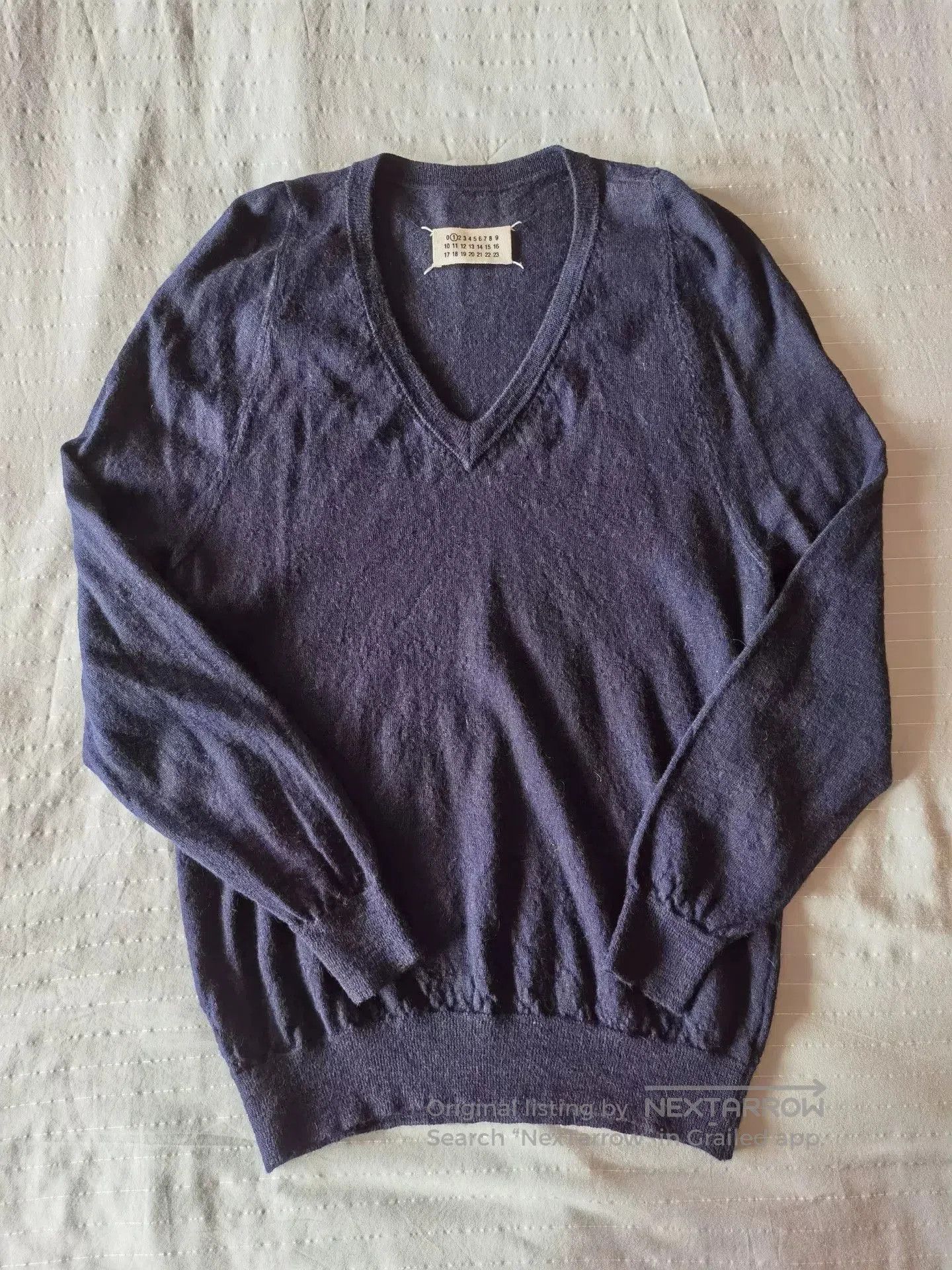 Maison Margiela Maison Margiela Wool Sweater with V-neck. Size M / US 6-8 / IT 42-44 - 1 Thumbnail