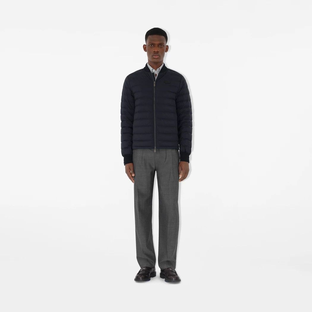 Burberry os11x1225 Nylon Puffer Jacket in Navy Size US S / EU 44-46 / 1 - 3 Thumbnail