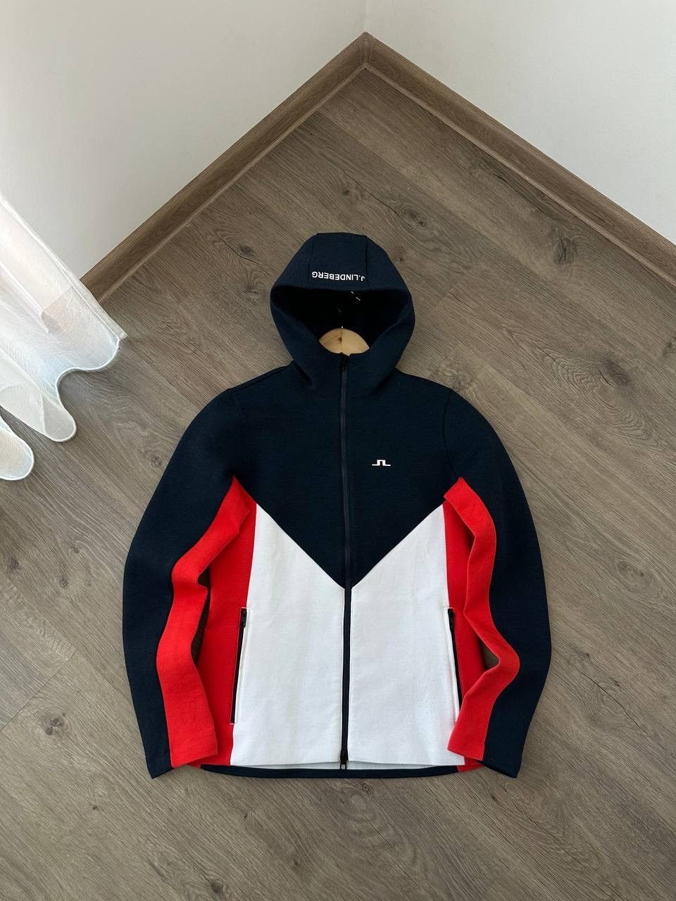 J.Lindeberg × Vintage Vintage J.Lindeberg Full Zip Crystal Hoodie Size M / US 6-8 / IT 42-44 - 18 Thumbnail