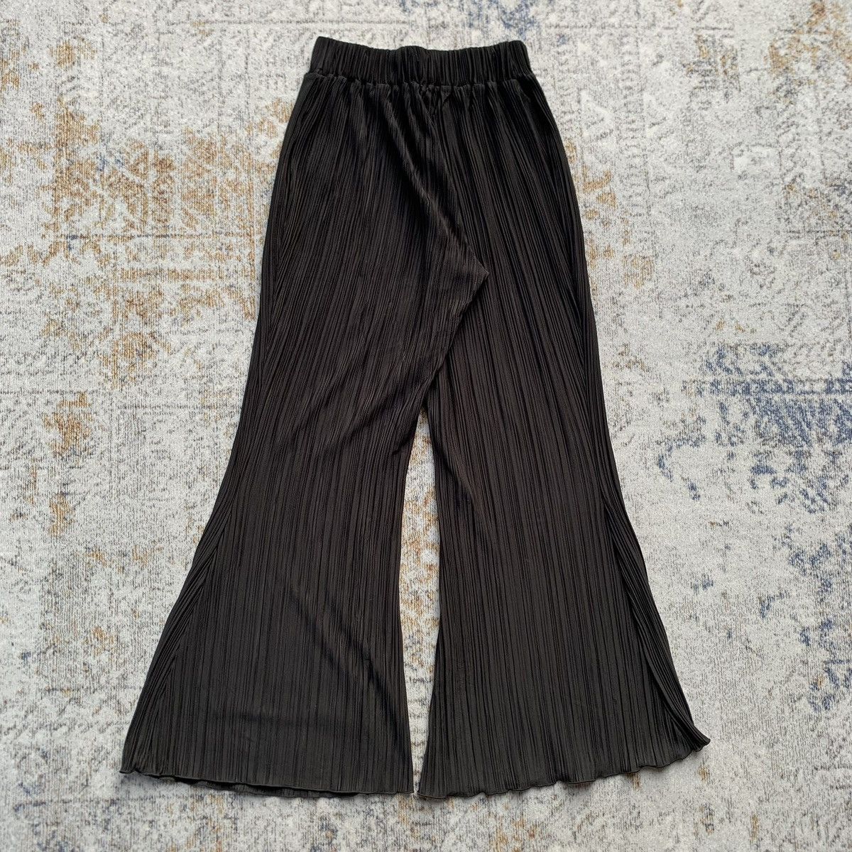 Japanese Brand Rare Japanese Brand Raf Issey Style Pleats Flared Pants Size US 32 / EU 48 - 5 Thumbnail