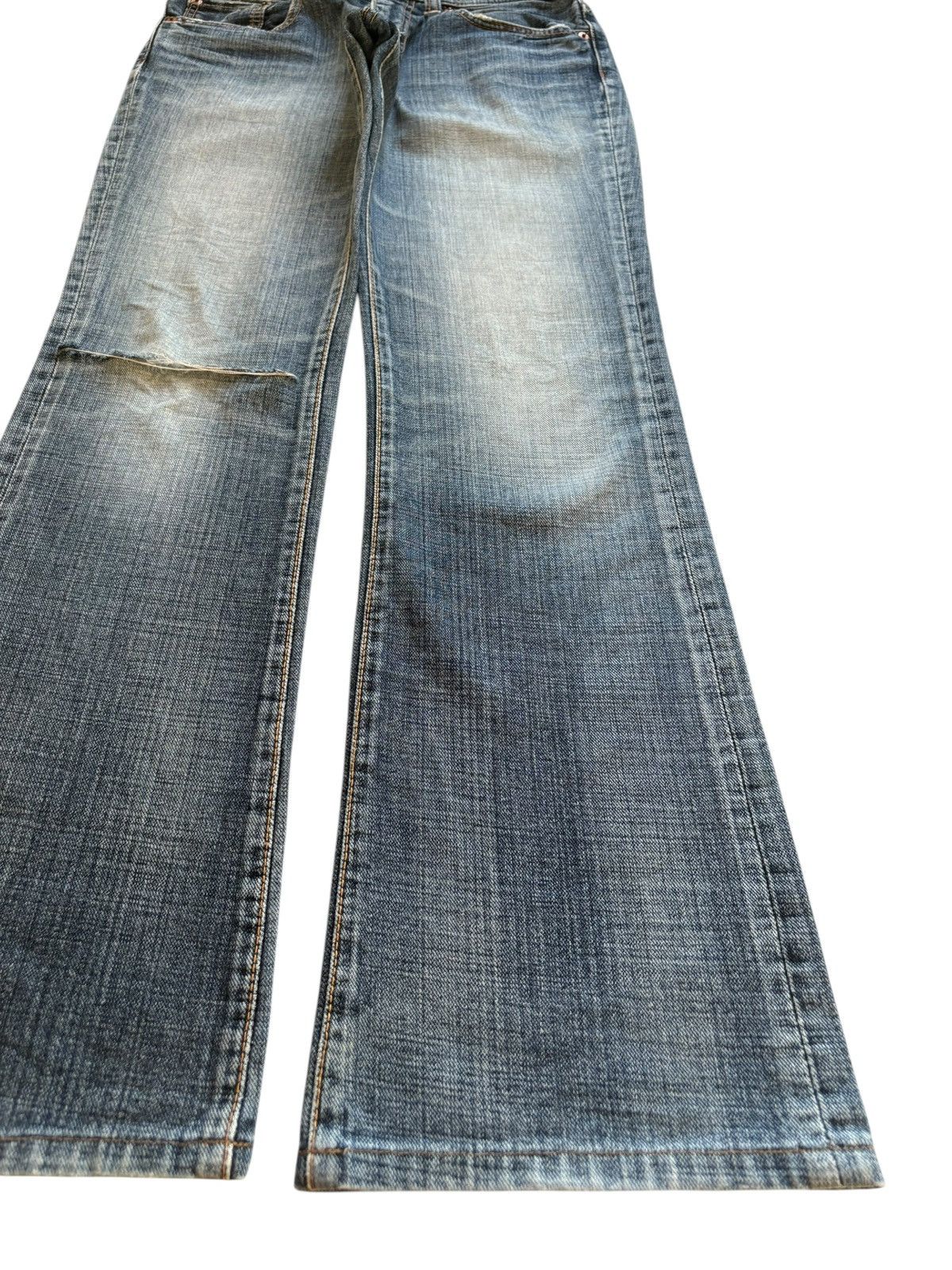 Japanese Brand Vintage Japanese Brand Faded Distressed Rip Flare Jeans Size US 30 / EU 46 - 7 Thumbnail