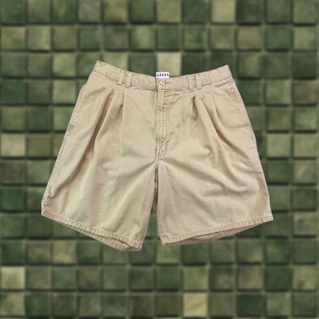 Bugle Boy VINTAGE Bugle Boy Bermuda Shorts Men Size 34 Beige Cotton Pleated Front 8in Inseam United States 80s 90s USA Beach Casual Travel Mens Size US 34 / EU 50 - 1 Thumbnail