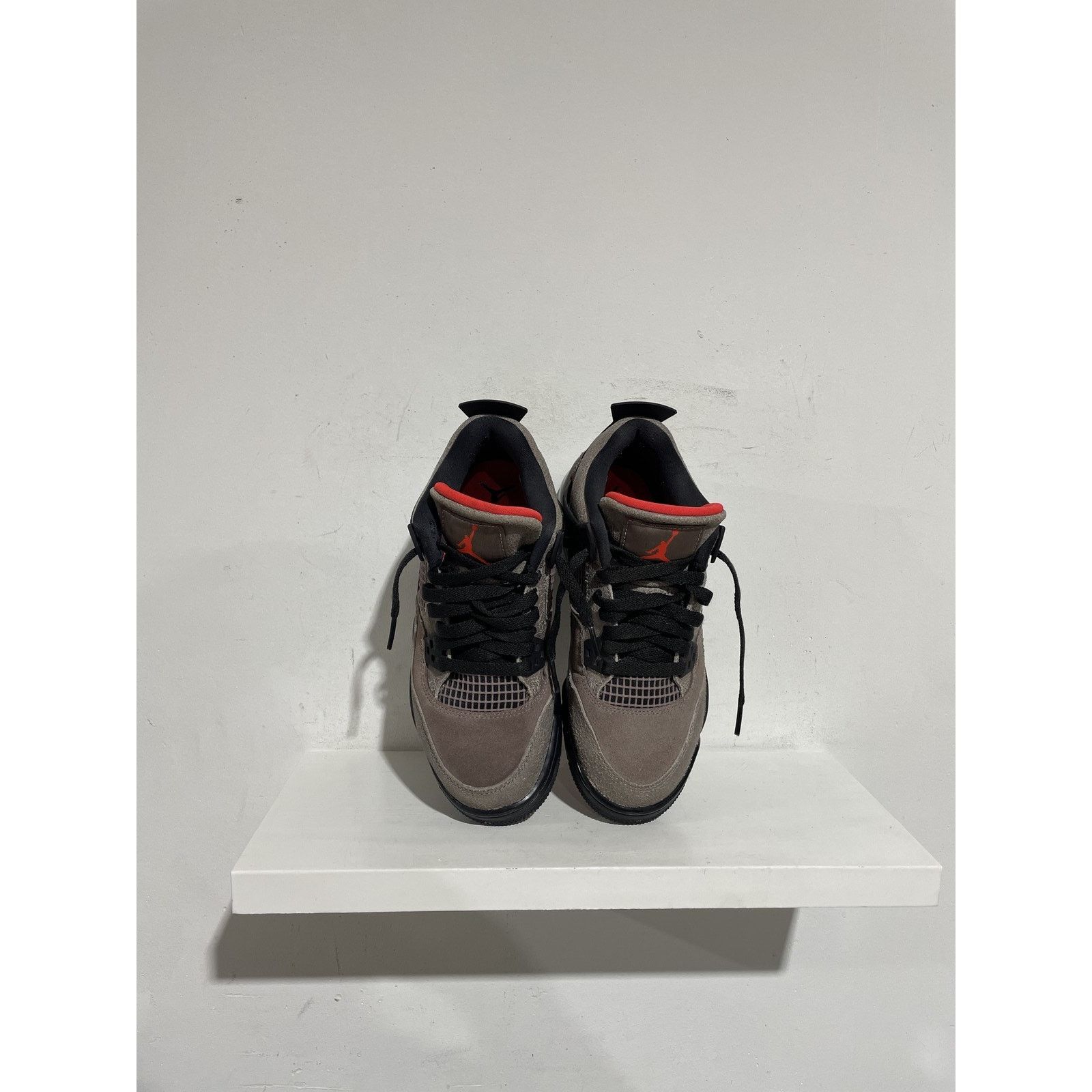 Jordan Brand NIKE JORDAN 4 TAUPE HAZE SIZE 5Y PREOWNED Size US 5 / EU 37 - 4 Thumbnail