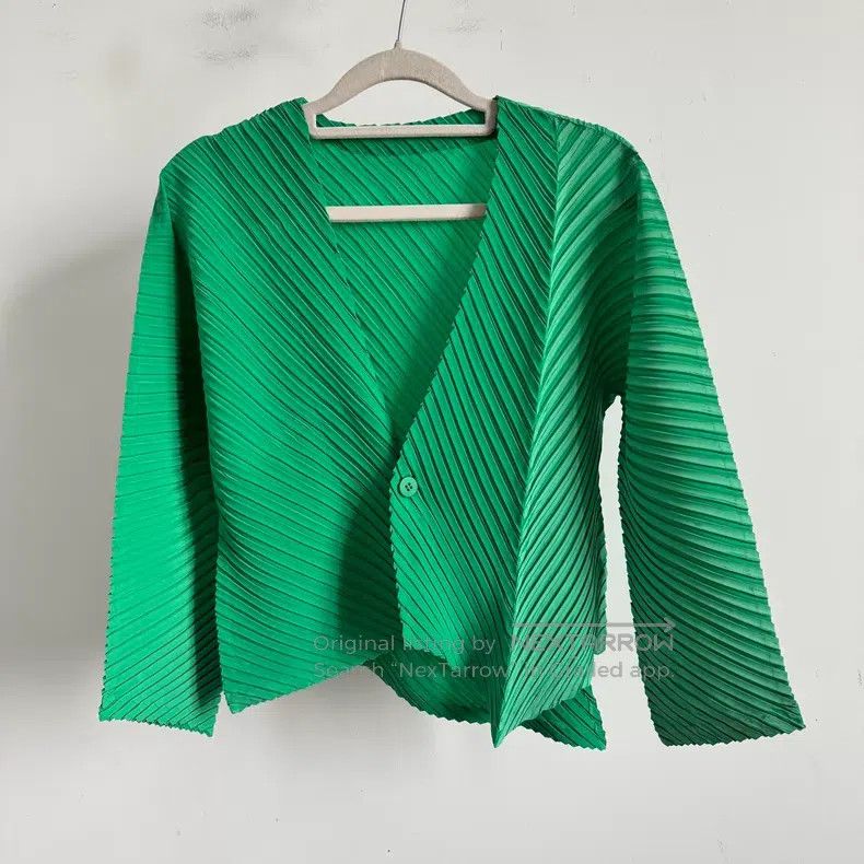 Issey Miyake Issey Miyake Green Coat Size M / US 6-8 / IT 42-44 - 1 Thumbnail