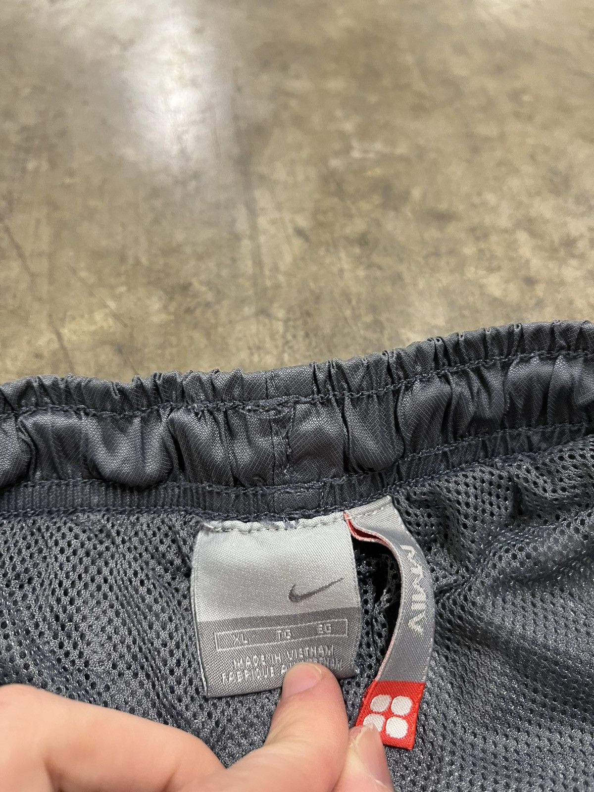 Nike × Vintage Nike track pants y2k baggy fit hype sporty wide leg skater Size US 32 / EU 48 - 9 Thumbnail