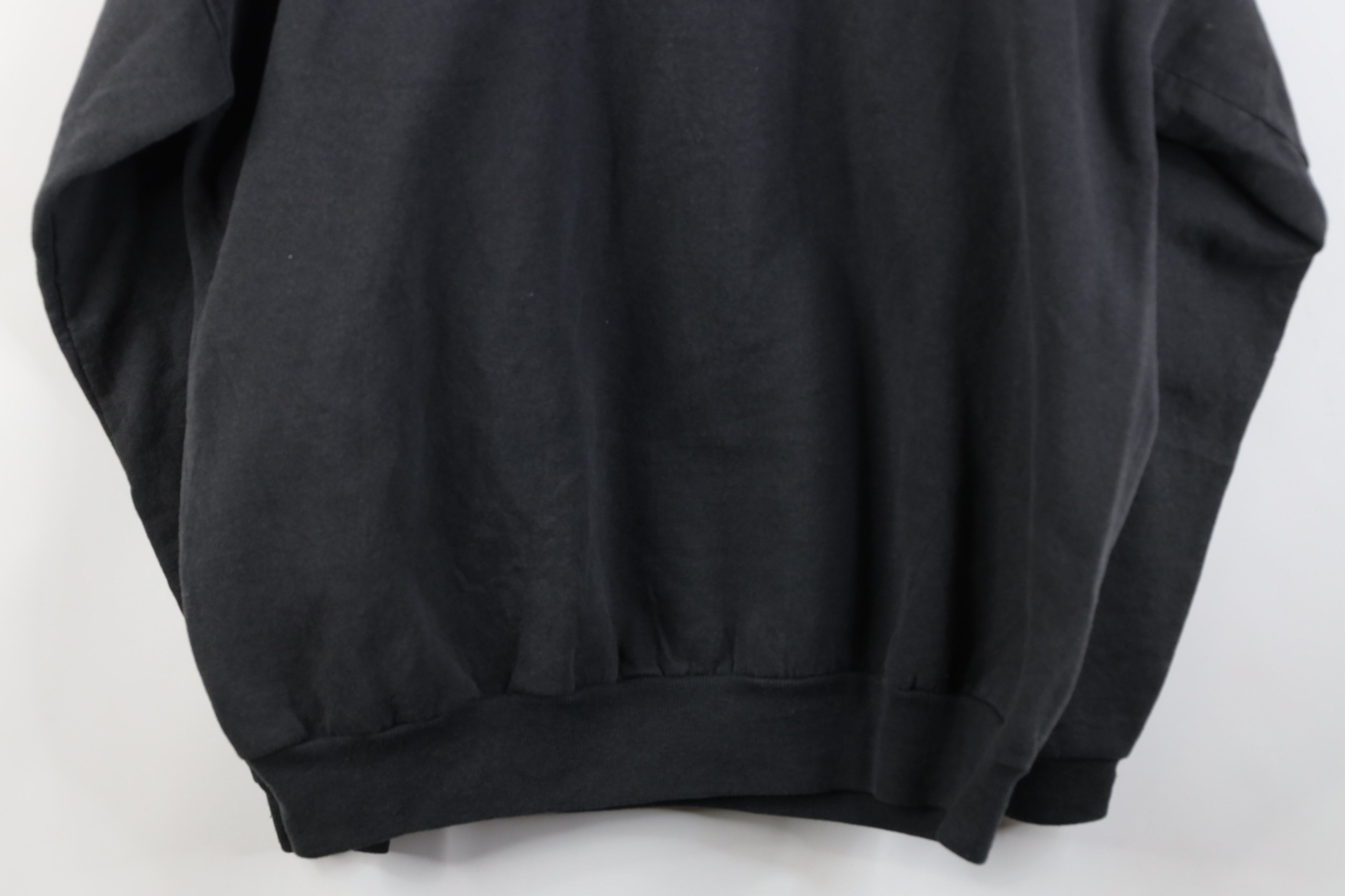 Vintage Vintage 90s Streetwear Faded Blank Crewneck Sweatshirt Black Size L / US 10 / IT 46 - 13 Thumbnail