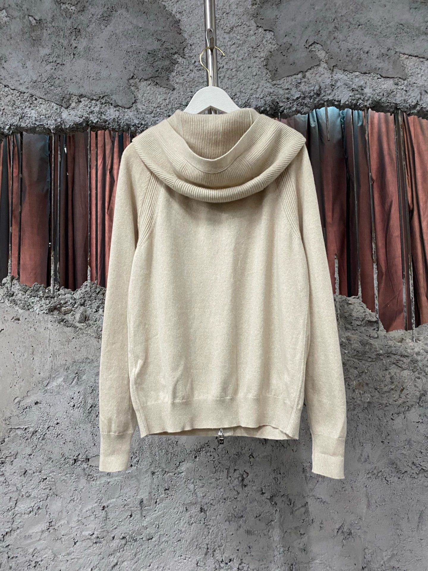 Loro Piana Loro Piana Classic 100% Cashmere Knitted Cardigan 42 Size US XS / EU 42 / 0 - 2 Thumbnail