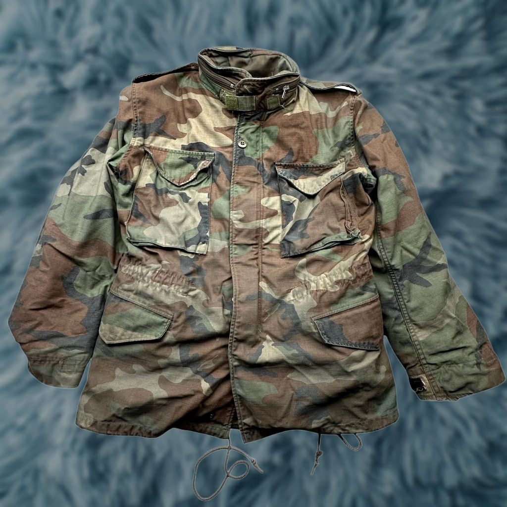 Vintage VINTAGE Army M-65 Field Coat Woodland Camo Jacket Mens Small Regular W/ Liner Coat Size US S / EU 44-46 / 1 - 1 Thumbnail
