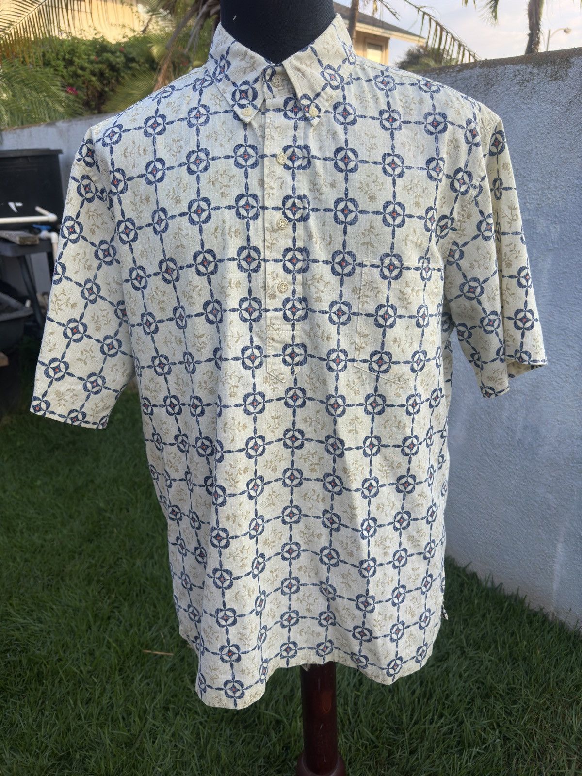 Reyn Spooner Reyn Spooner Beige/Blue Hawaiian Print 3/4 Button Men's XL Size US XL / EU 56 / 4 - 1 Thumbnail