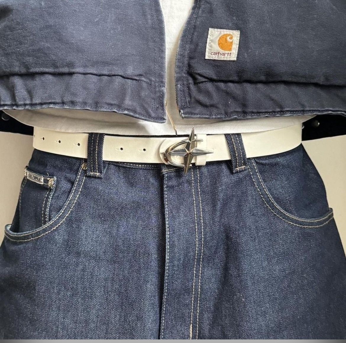Vintage y2k 2000s star futuristic emblem white and silver slim belt Size ONE SIZE - 4 Thumbnail