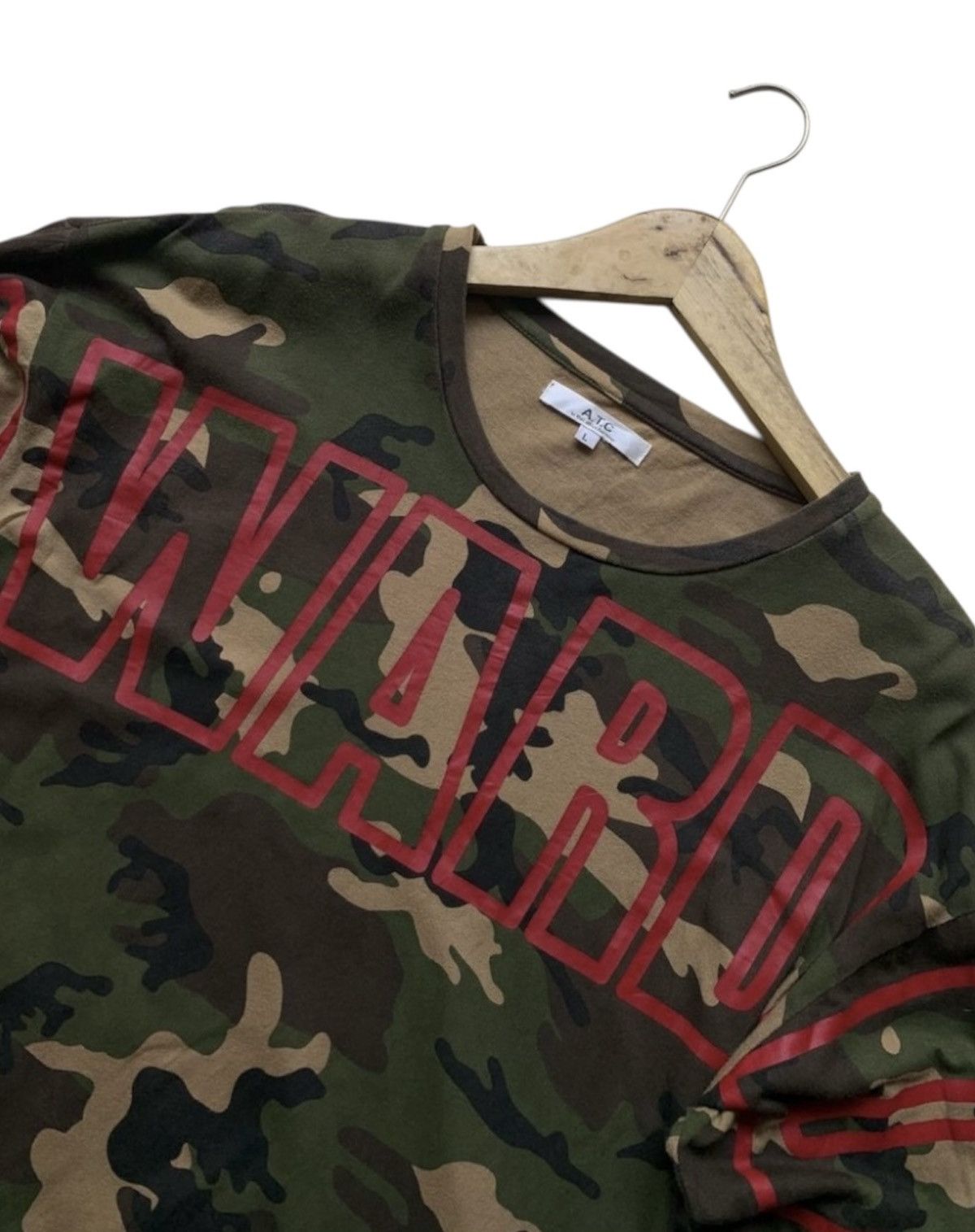 In The Attic In the attic down ward deep camouflage Size US L / EU 52-54 / 3 - 4 Thumbnail