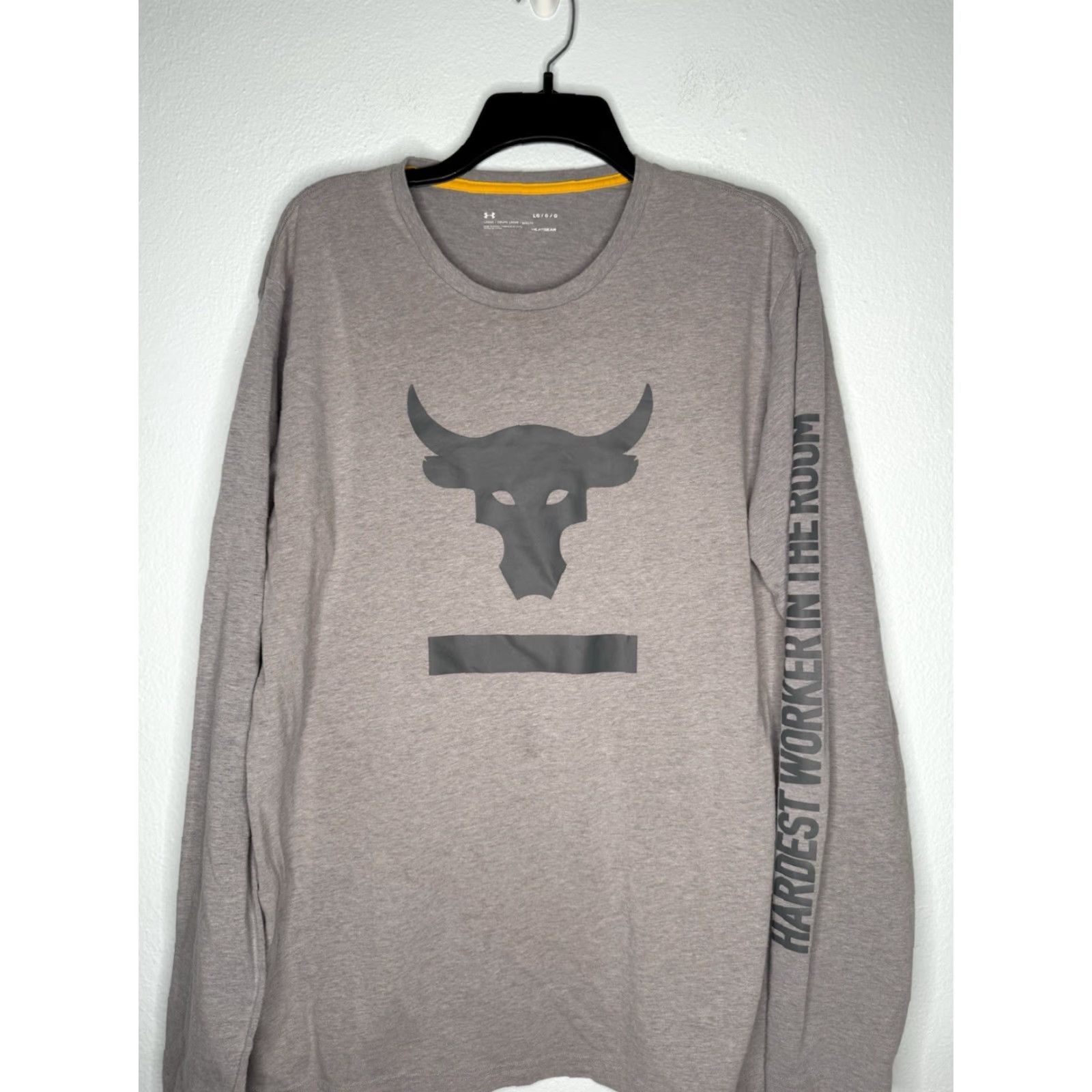Under Armour Under Armour Project Rock Short Mens L Long Sleeve Pullover Crew Neck Graphic Print Gym Logo Gray 23in across chest 29in long Size US L / EU 52-54 / 3 - 2 Thumbnail