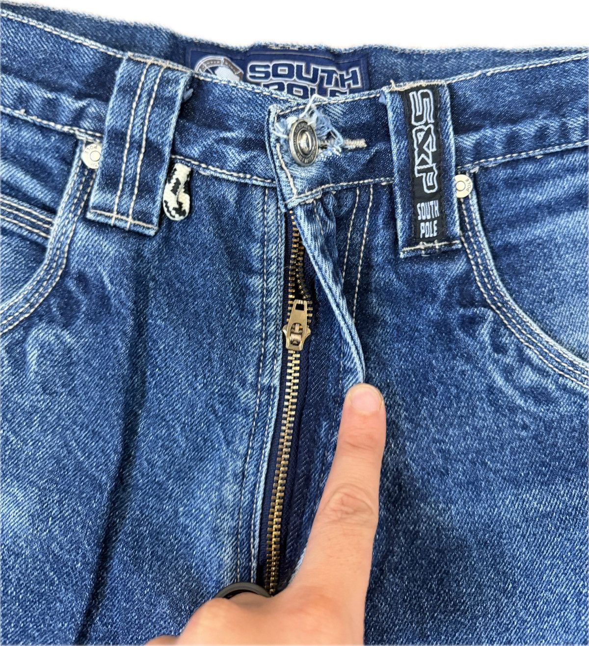 Southpole Southpole Spelled Out Jeans Size US 31 - 6 Thumbnail