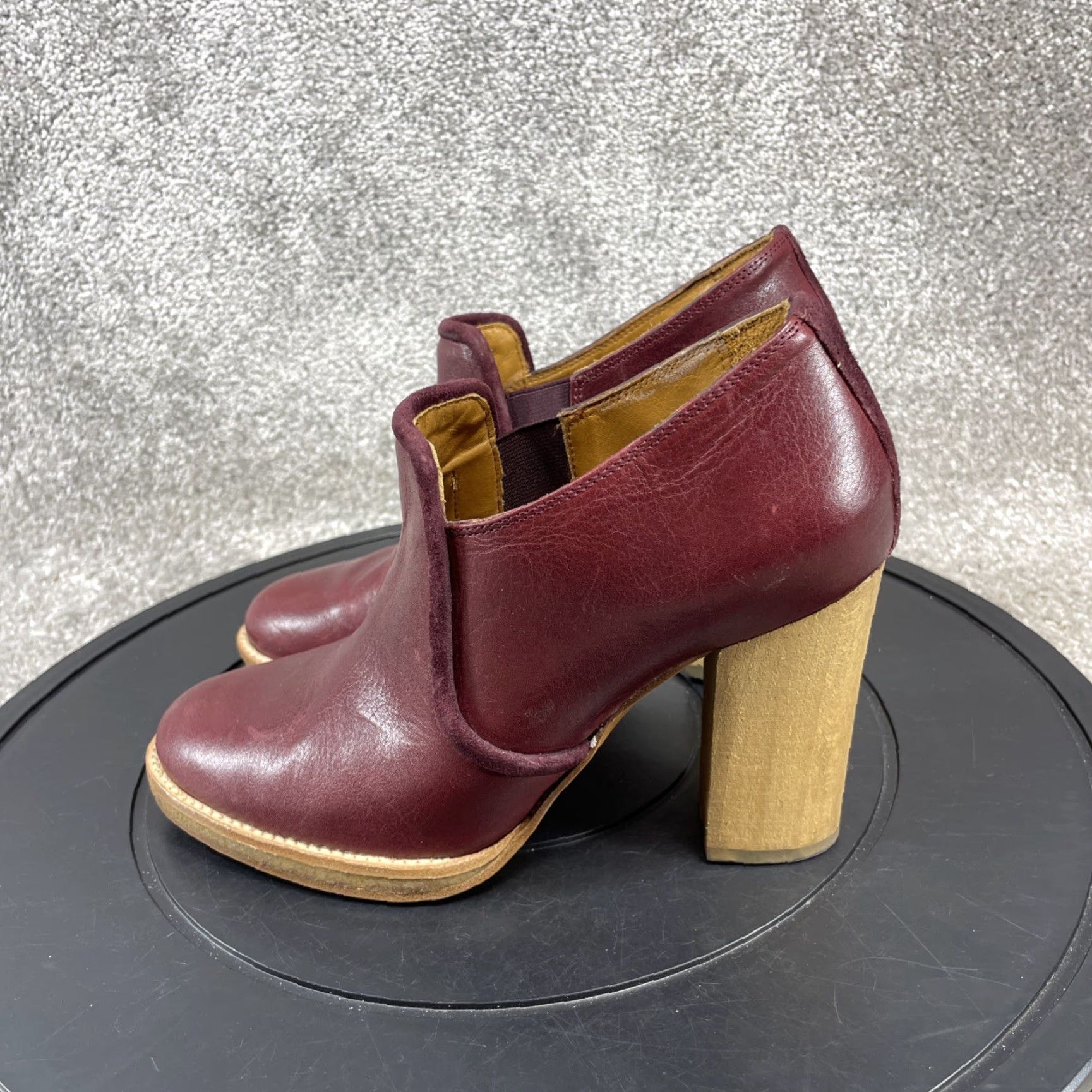 Isabel Marant VINTAGE Isabel Marant Women’s Boots Casual Party Leather Block Heel Slip-On 6.5 US Burgundy Size US 5 / IT 35 - 5 Thumbnail