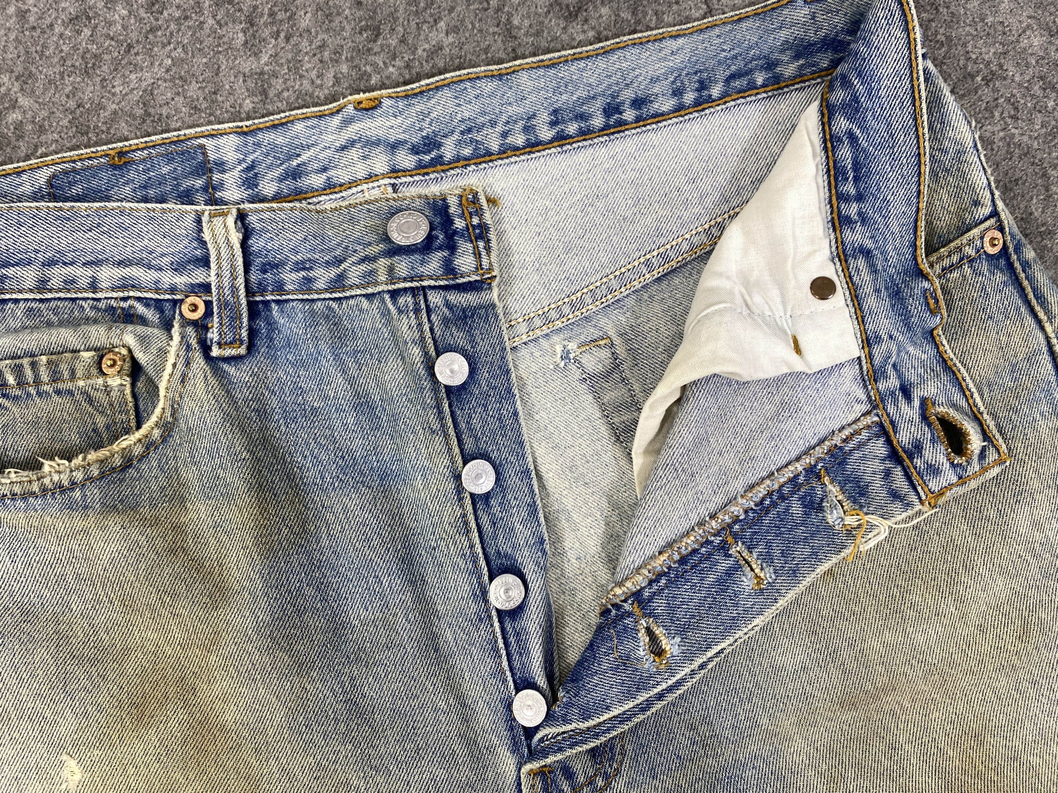 Japanese Brand Dirty Light Blue Vintage Levis 501 USA Jeans 33x29 - JN3176 Size US 33 - 6 Thumbnail