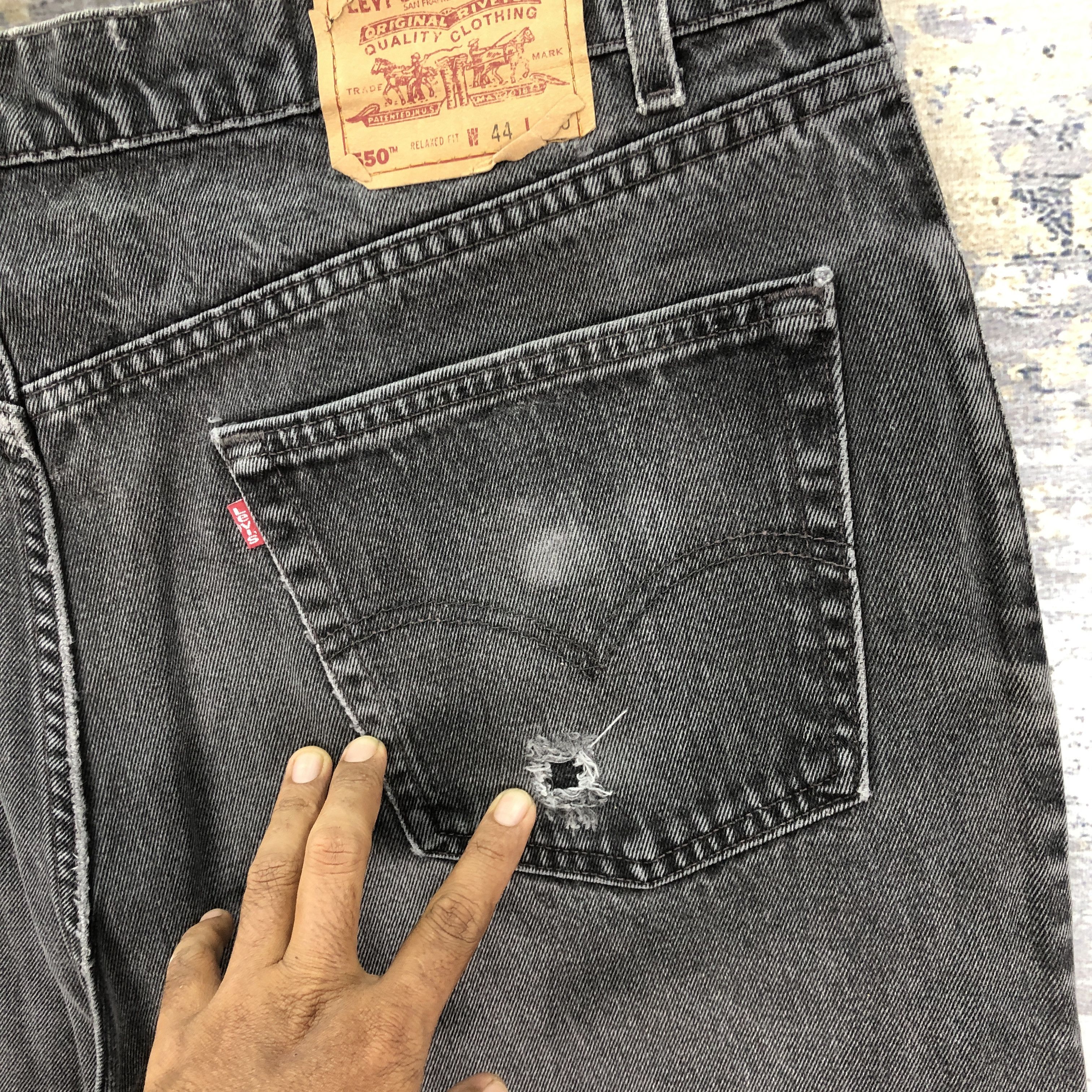 Levi's Vintage 90s Levis Stonewash Black Jeans Levi's Faded Denim Size US 42 / EU 58 - 6 Thumbnail