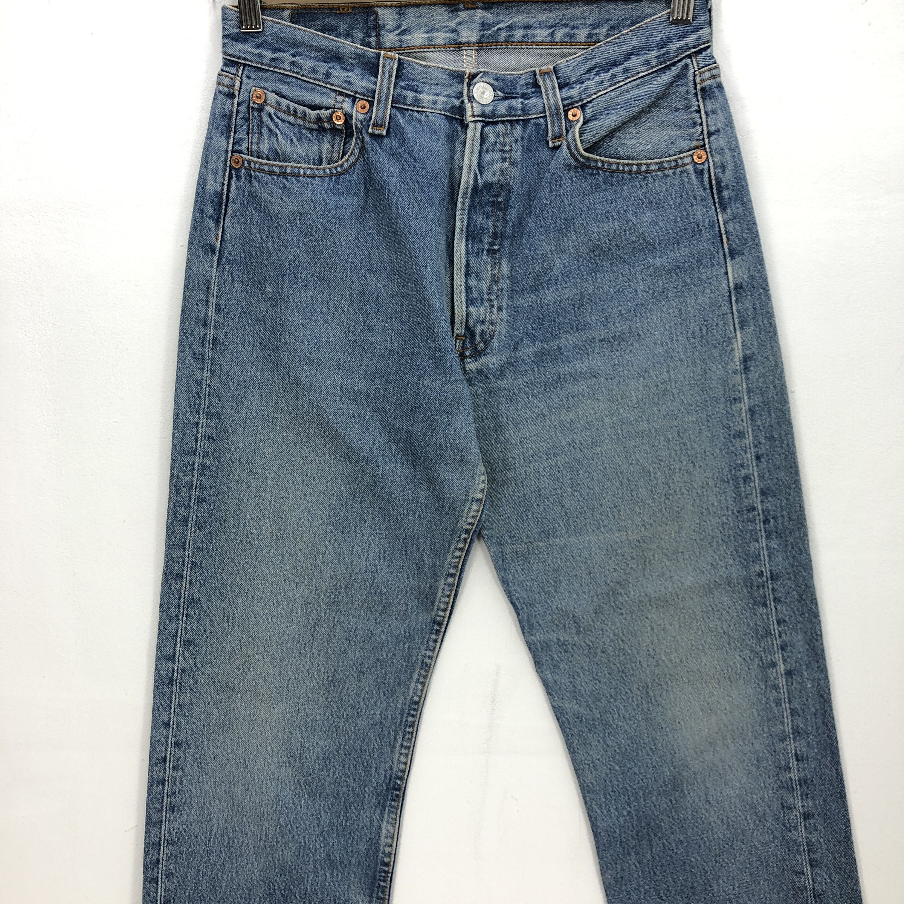 Levi's Vintage Levis 501 Jeans Levi's Faded Light Wash Denim Size 28" / US 6 / IT 42 - 3 Thumbnail