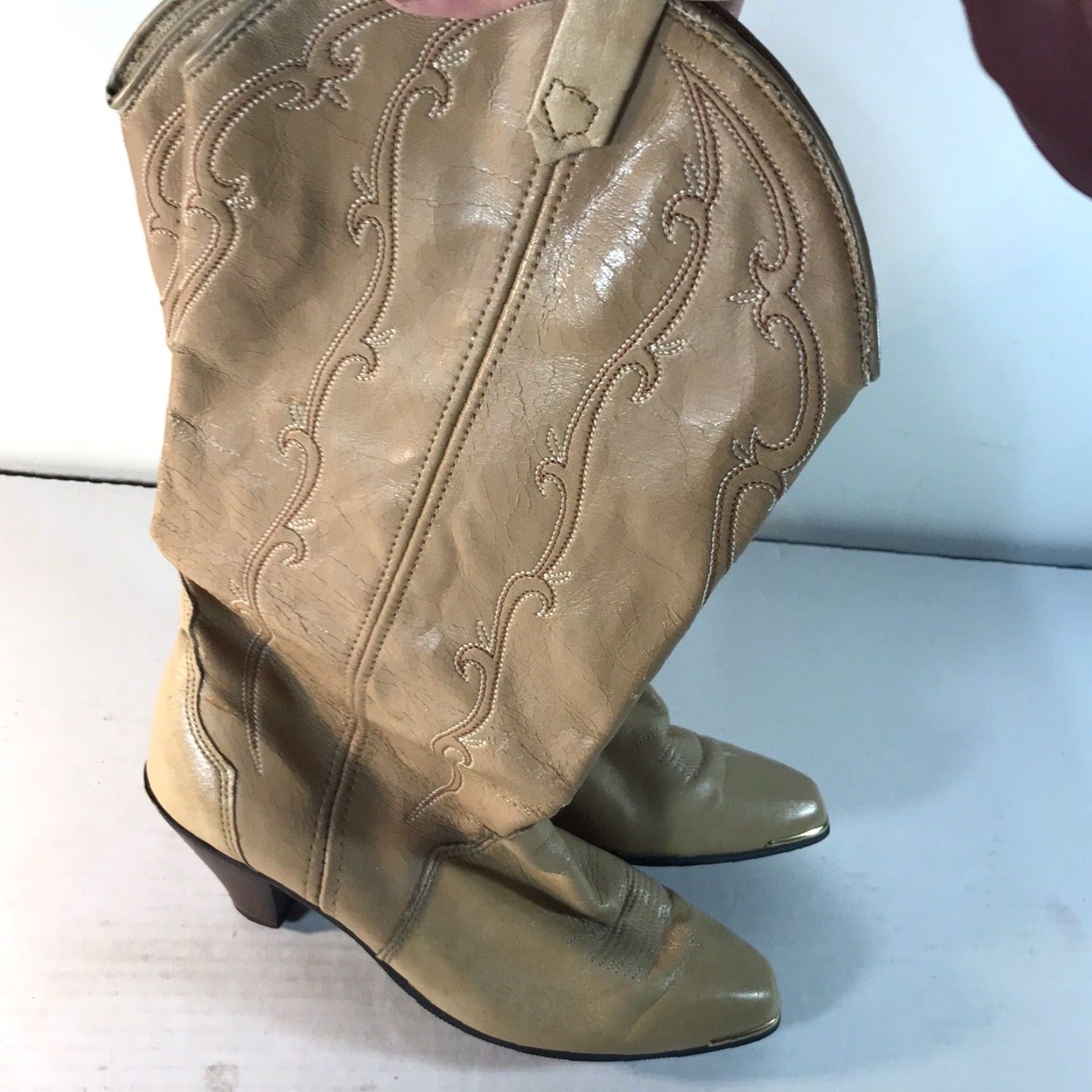 Vintage VINTAGE Acme Women's Western Cowboy Boots Size 7.5M Beige Leather Mid-Calf Casual Party Workwear Size US 7.5 / IT 37.5 - 4 Thumbnail