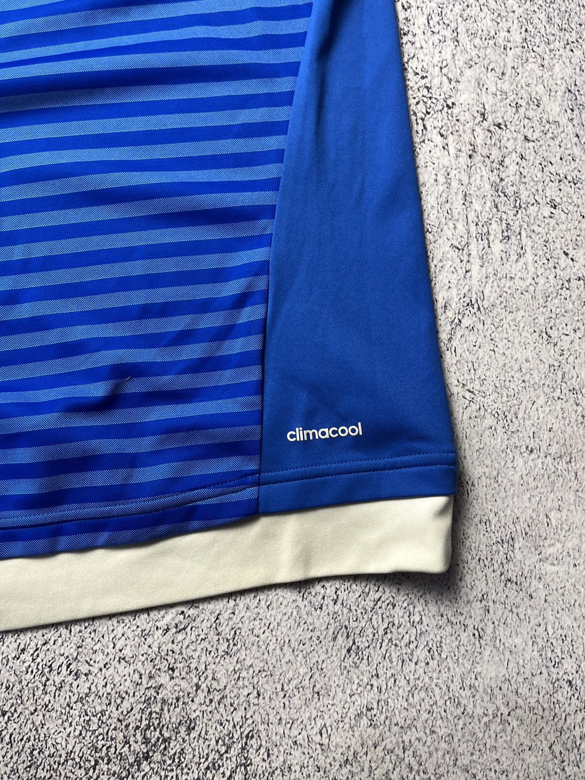 Adidas Vintage Adidas 2015/16 Olympique de Marseille Third Shirt Size US S / EU 44-46 / 1 - 12 Thumbnail