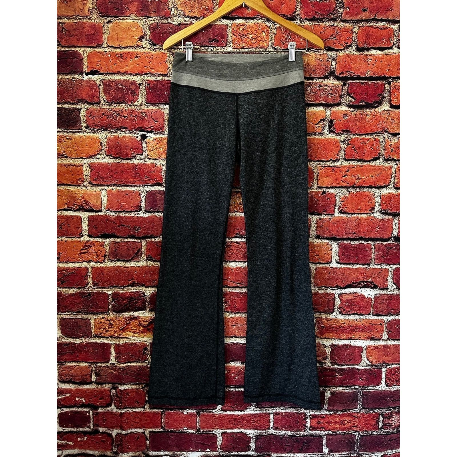 Lululemon lululemon straight leg size 6 Size 28" / US 6 / IT 42 - 1 Thumbnail
