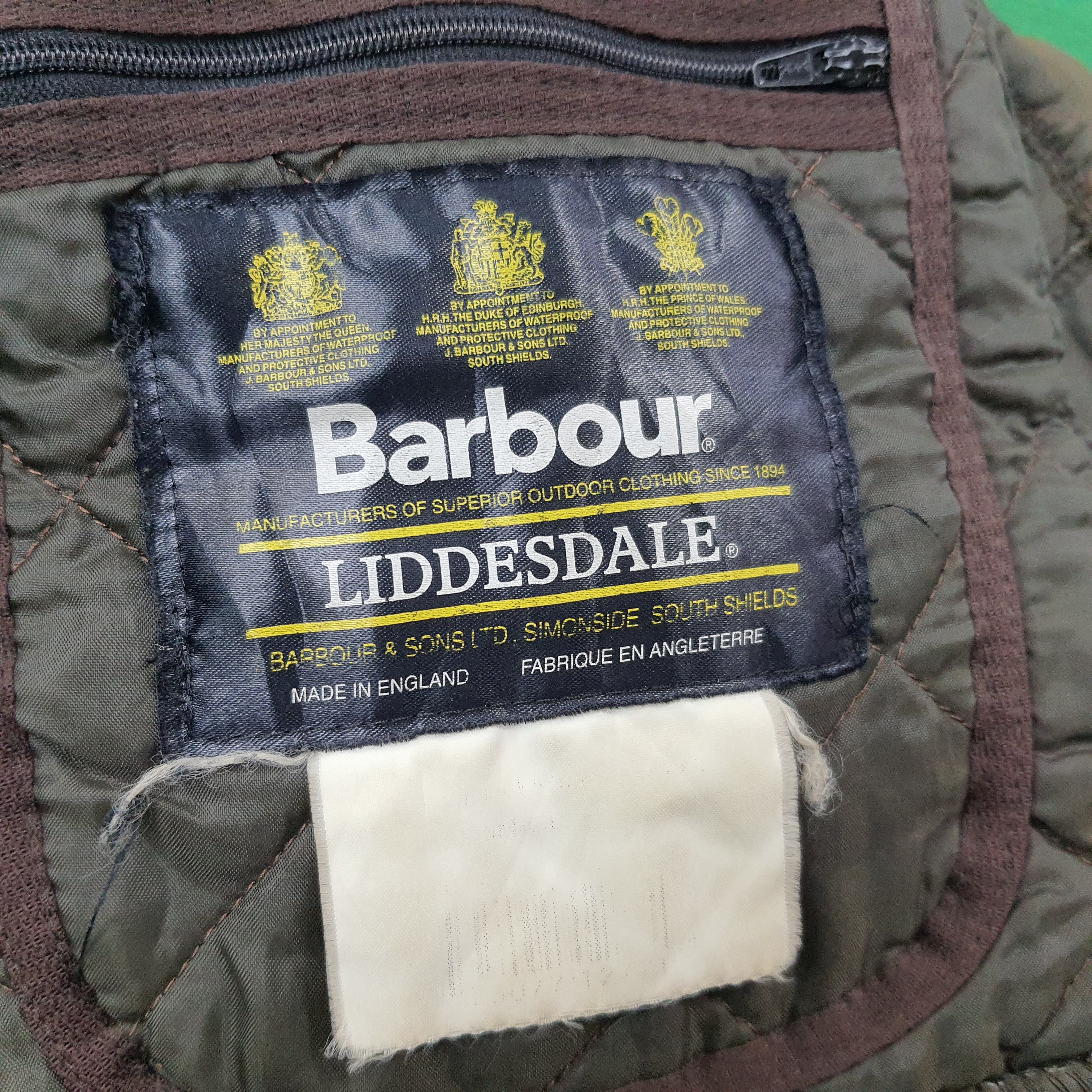 Barbour × Vintage Vintage Barbour Liddesdale Corduroy Collar Jacket C231N17 Size US M / EU 48-50 / 2 - 6 Thumbnail