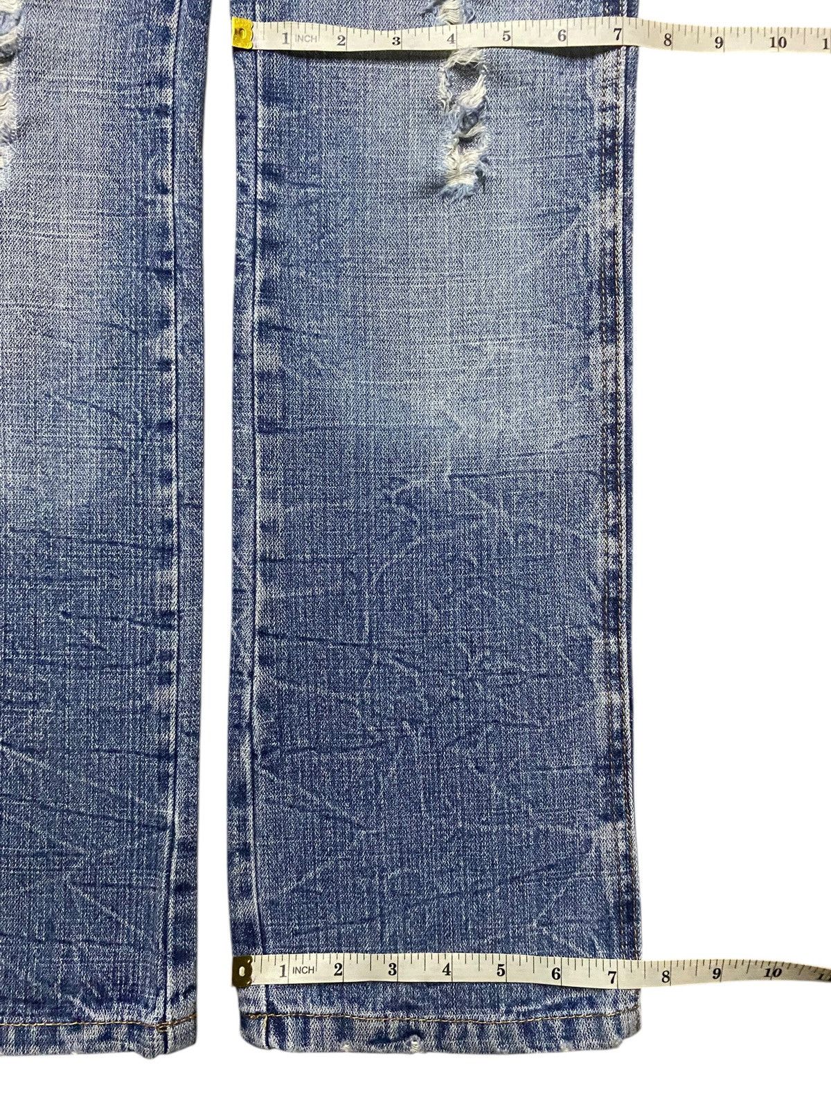 Japanese Brand Vintage Japanese Brand M2368 Nice Distressed Loose Jeans Size US 29 - 17 Thumbnail