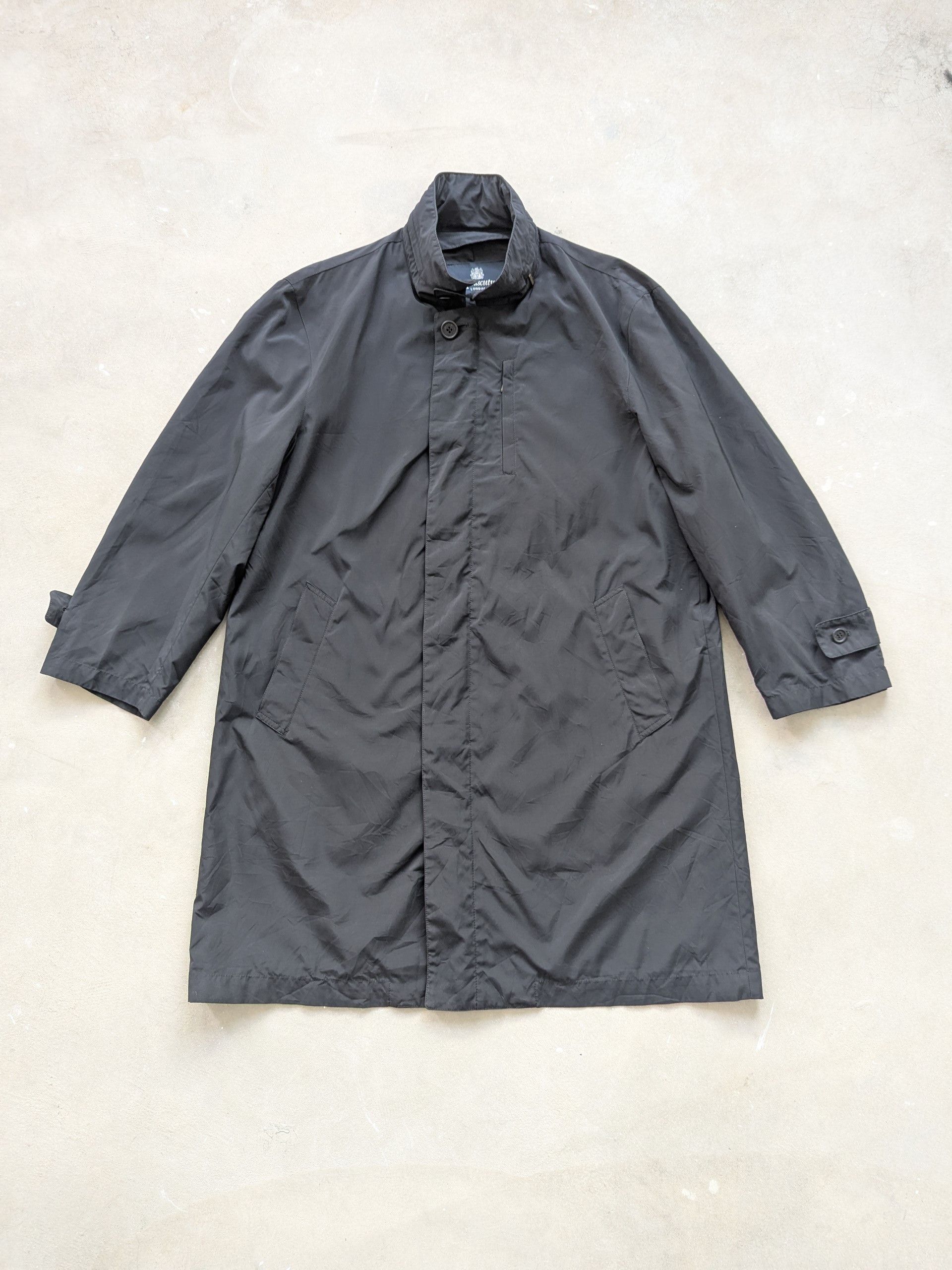 Aquascutum × Japanese Brand × Vintage Vintage 1990s Aquascutum Long Jacket Plain Black Size US L / EU 52-54 / 3 - 1 Thumbnail