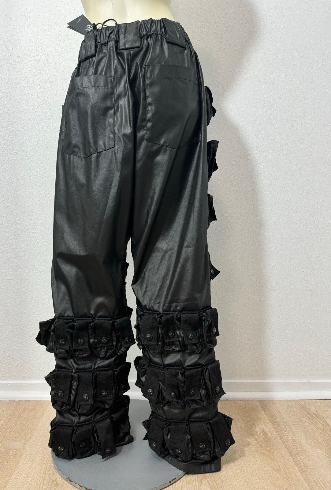 Marc Jacques Burton NEW MJB x Overwatch Lucio Amp Hero Pants Size US 34 / EU 50 - 2 Thumbnail